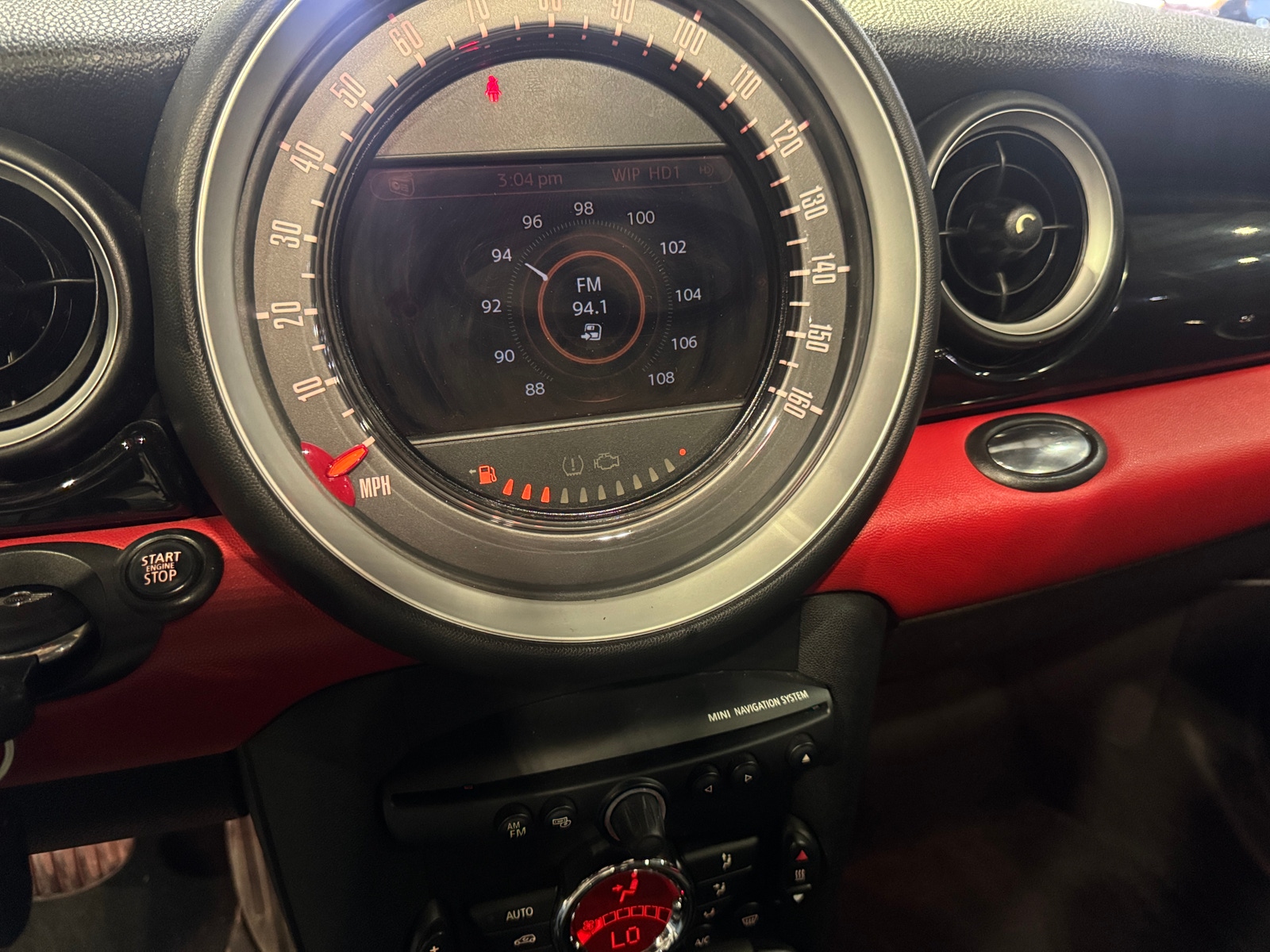 Thumbnail: 2013 MINI Cooper Hardtop - 4