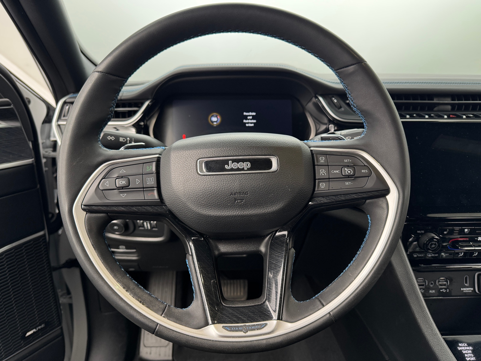 Thumbnail: 2022 Jeep Grand Cherokee - 4