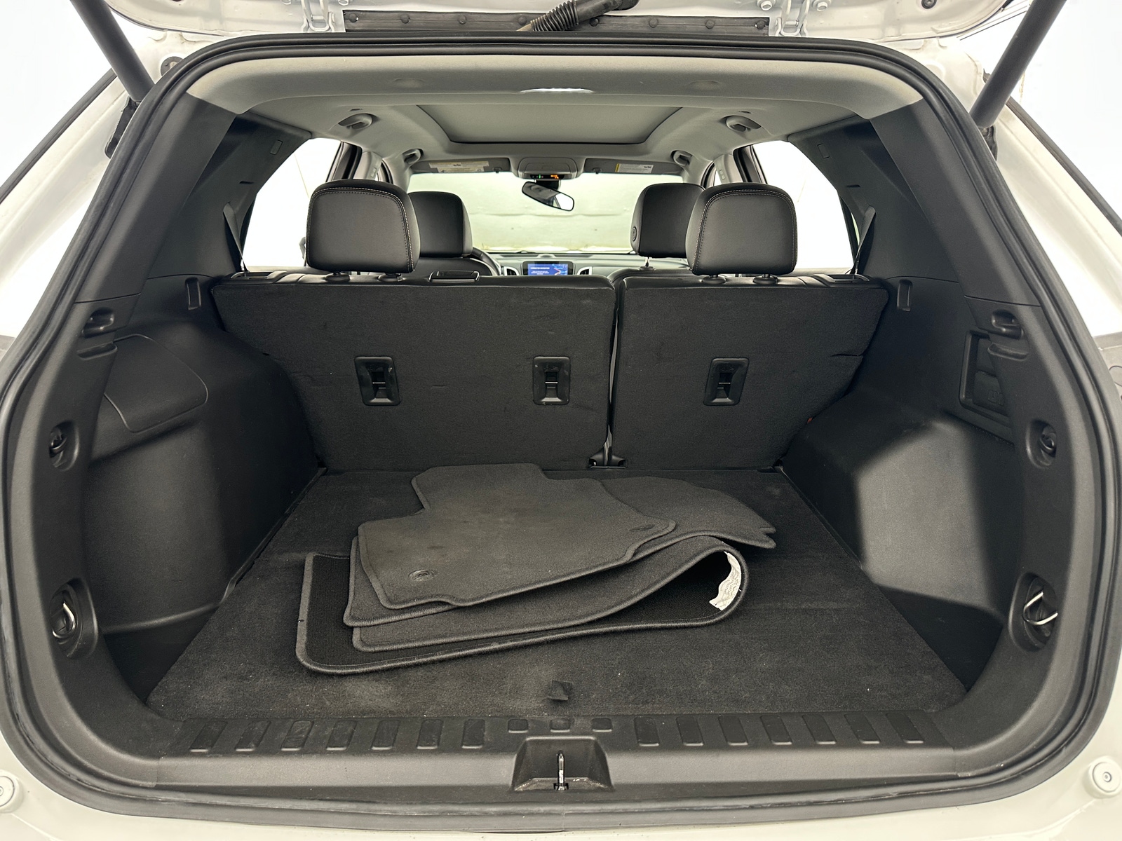 Thumbnail: 2023 Chevrolet Equinox - 6