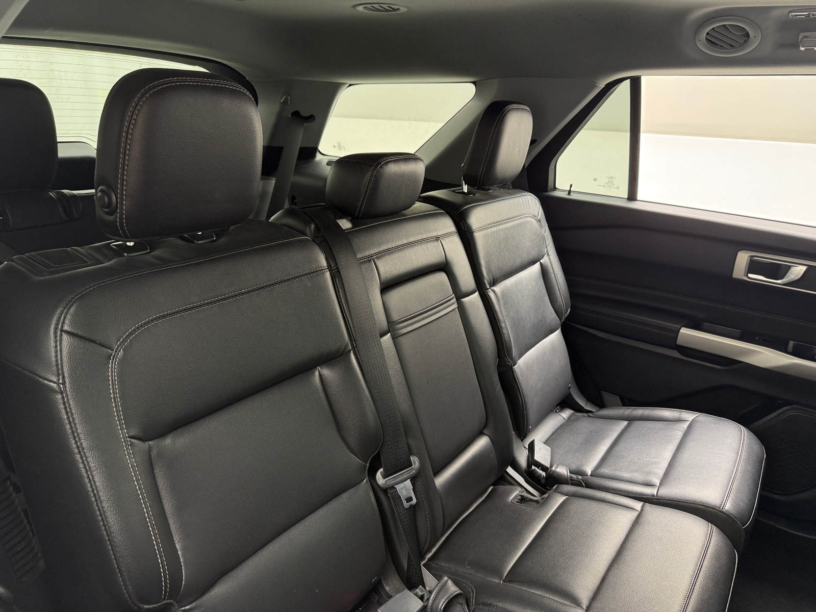 Thumbnail: 2020 Ford Explorer - 6