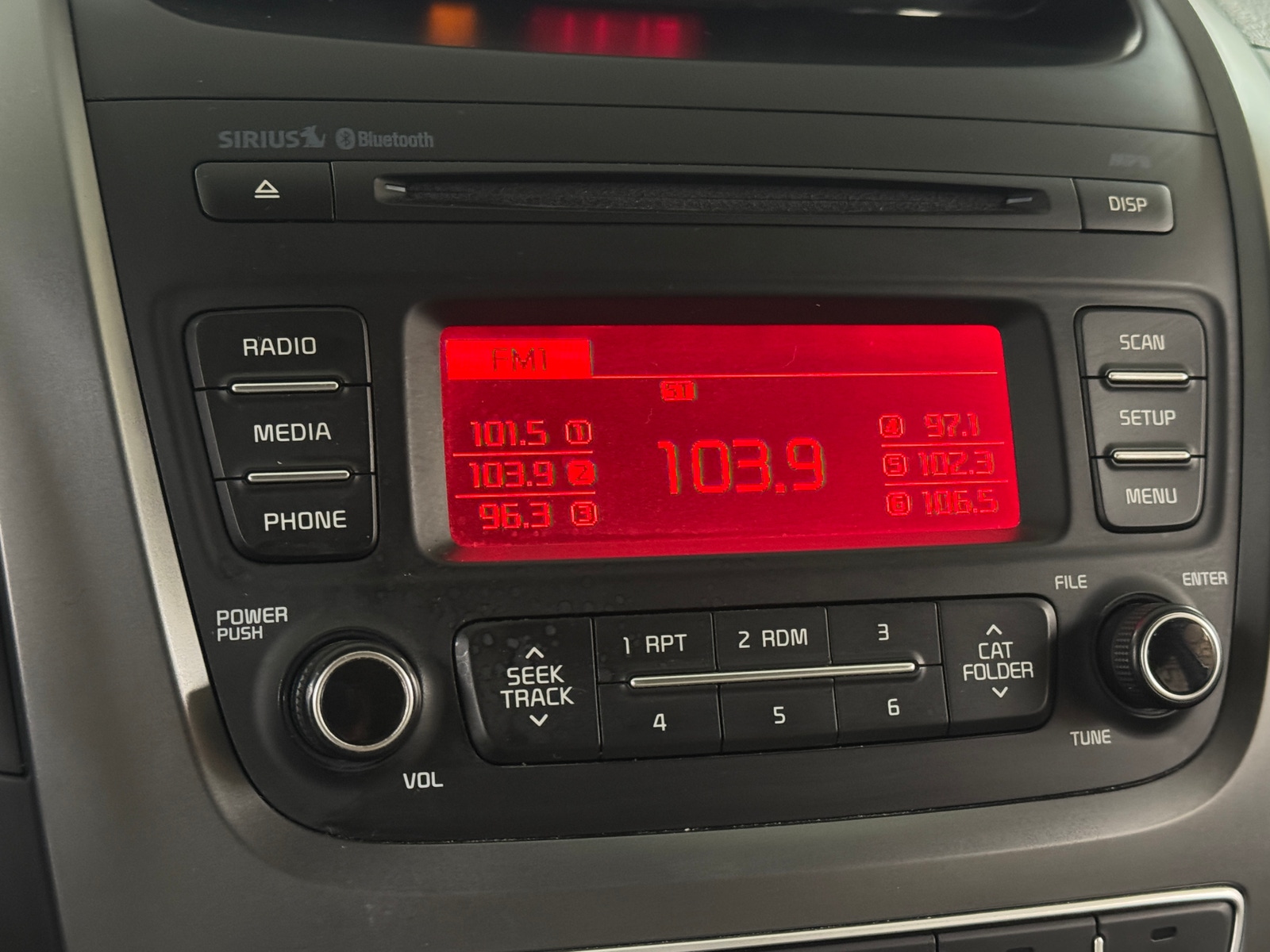 Thumbnail: 2014 Kia Sorento - 4