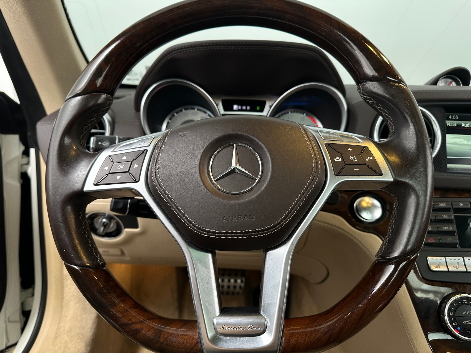 Thumbnail: 2014 Mercedes-Benz SL-Class - 3