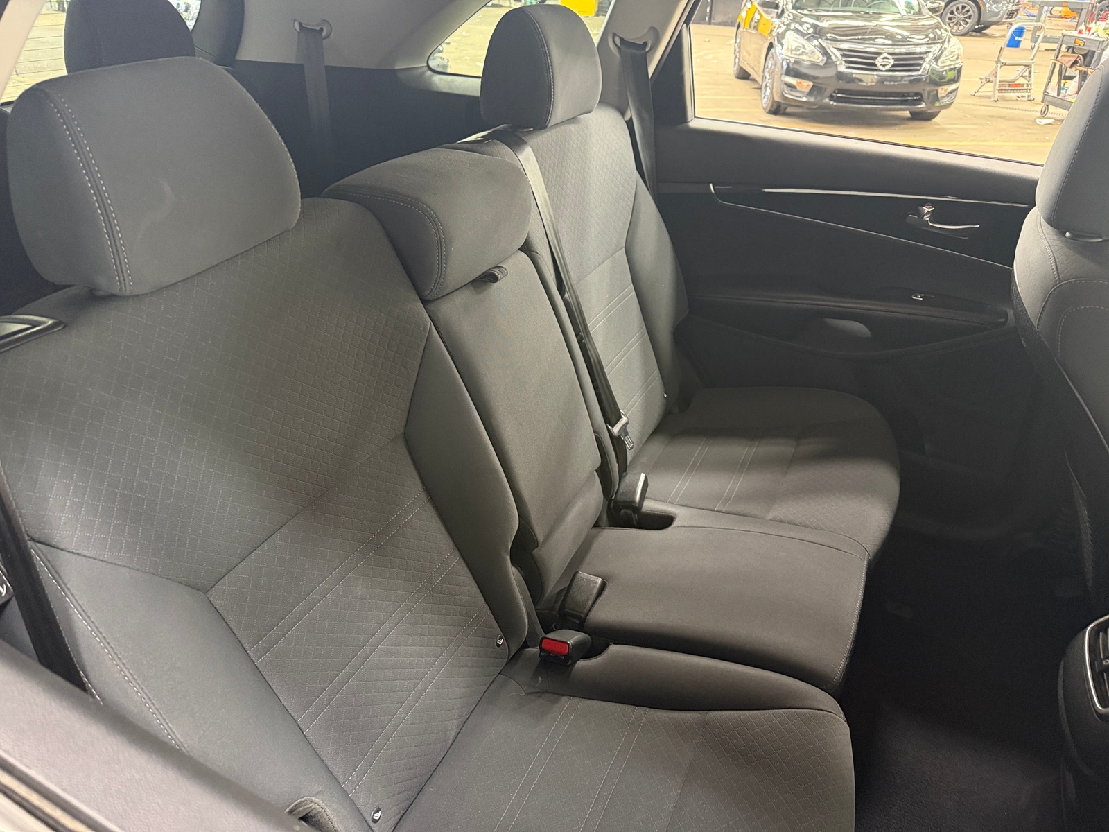 Thumbnail: 2019 Kia Sorento - 6