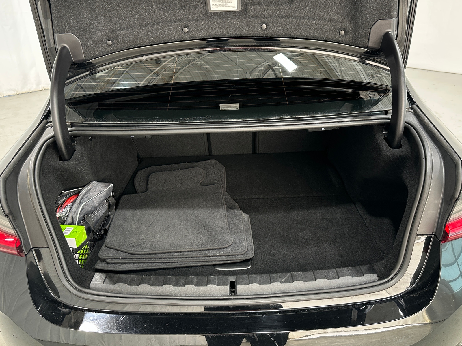 Thumbnail: 2023 BMW 3 Series - 6