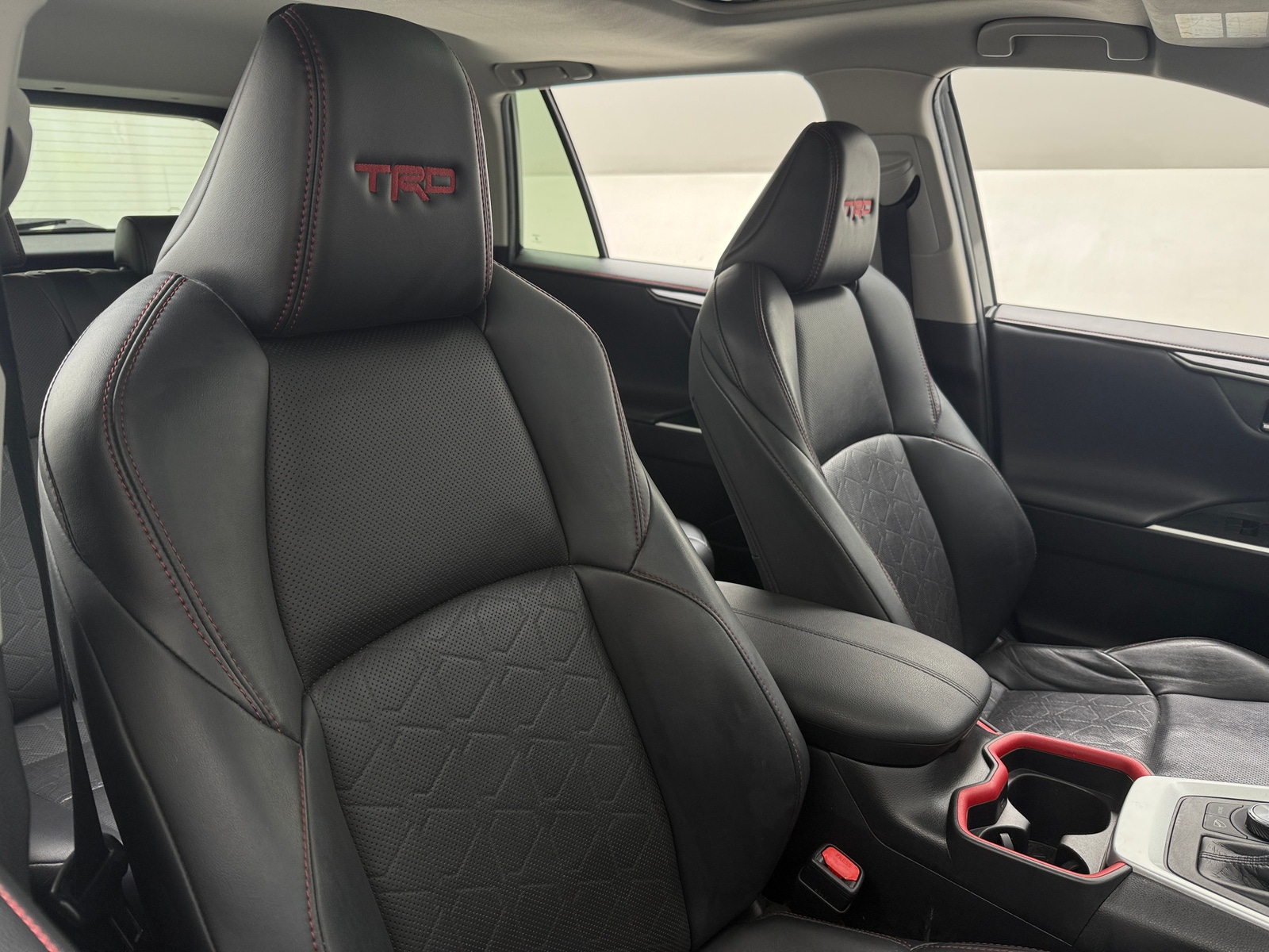 Thumbnail: 2020 Toyota RAV4 - 2