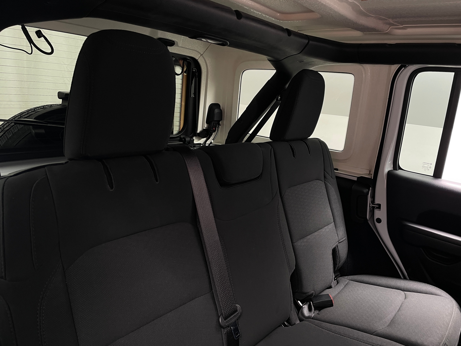 Thumbnail: 2021 Jeep Wrangler - 6