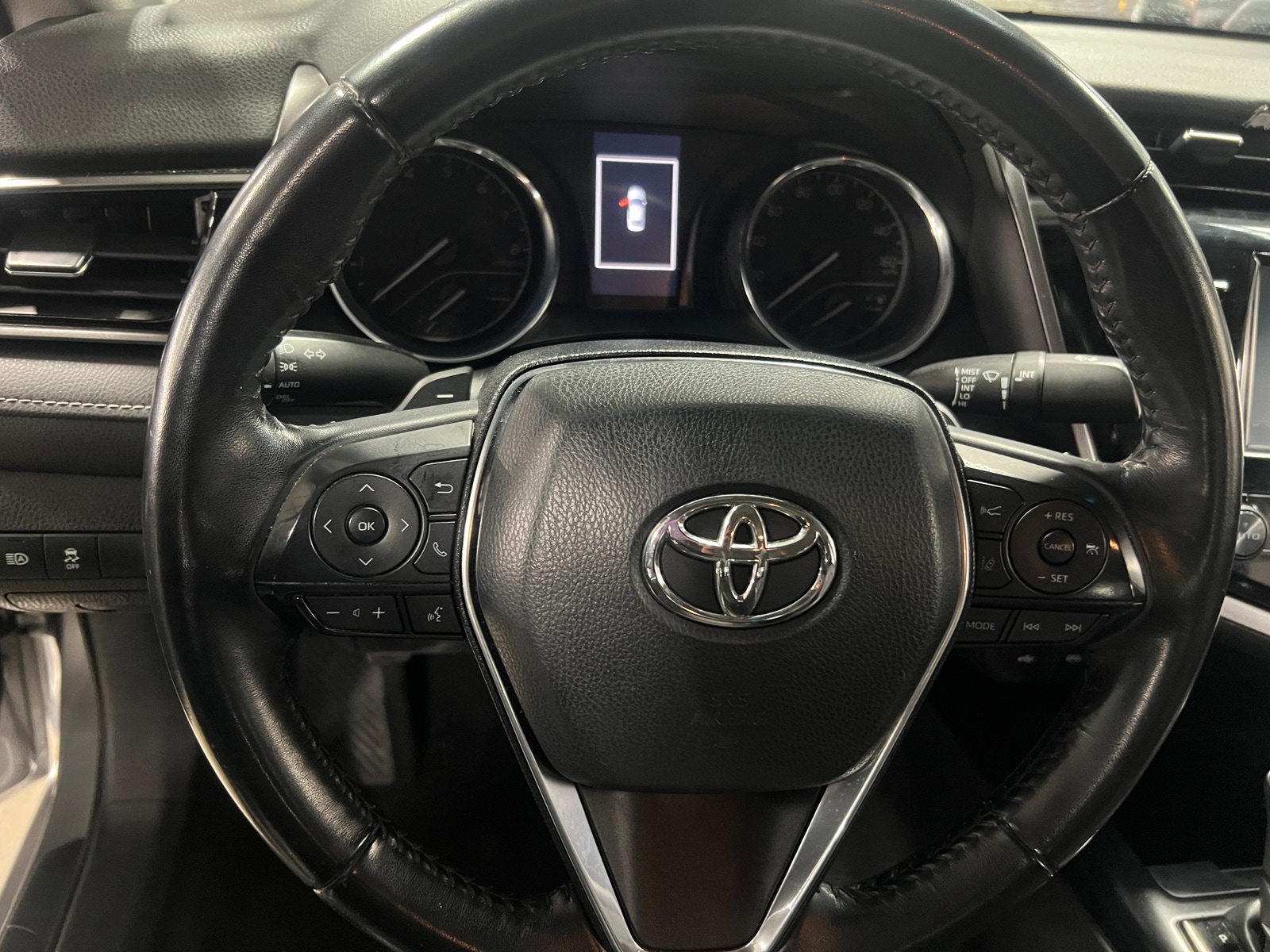 Thumbnail: 2020 Toyota Camry - 5