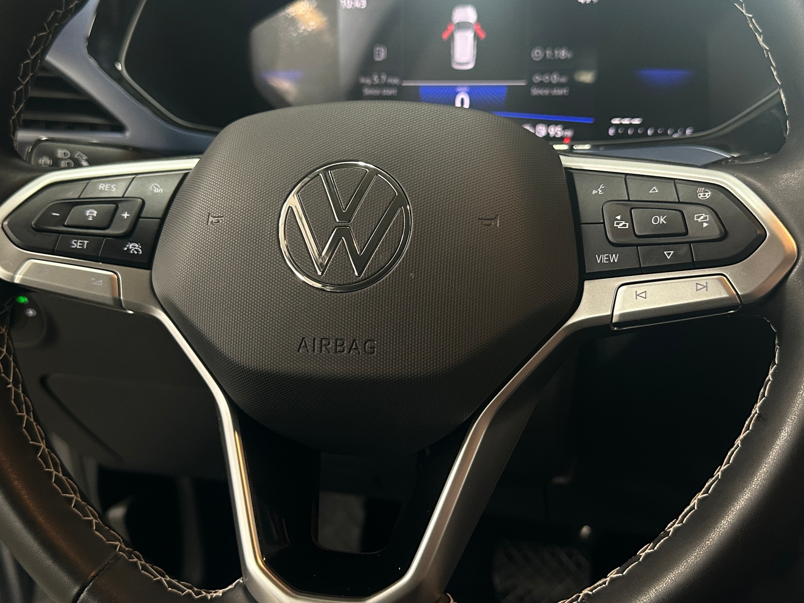 Thumbnail: 2024 Volkswagen Taos - 4