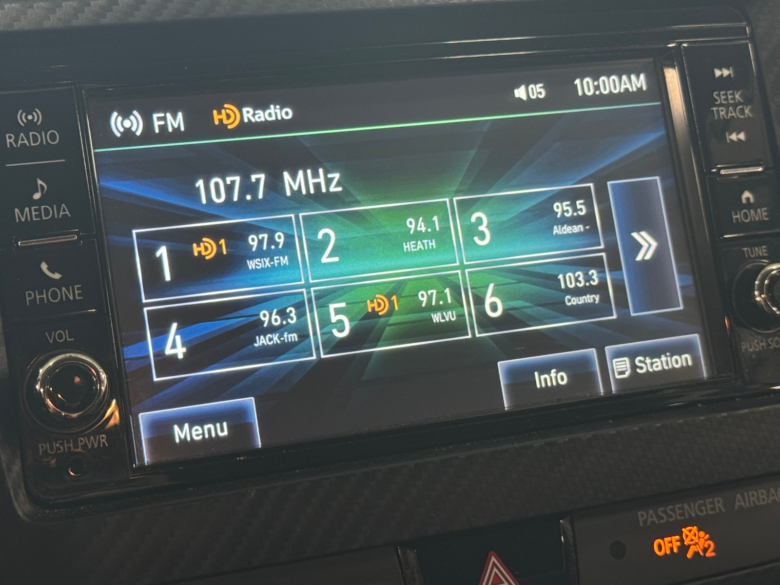 Thumbnail: 2020 Mitsubishi Outlander Sport - 4