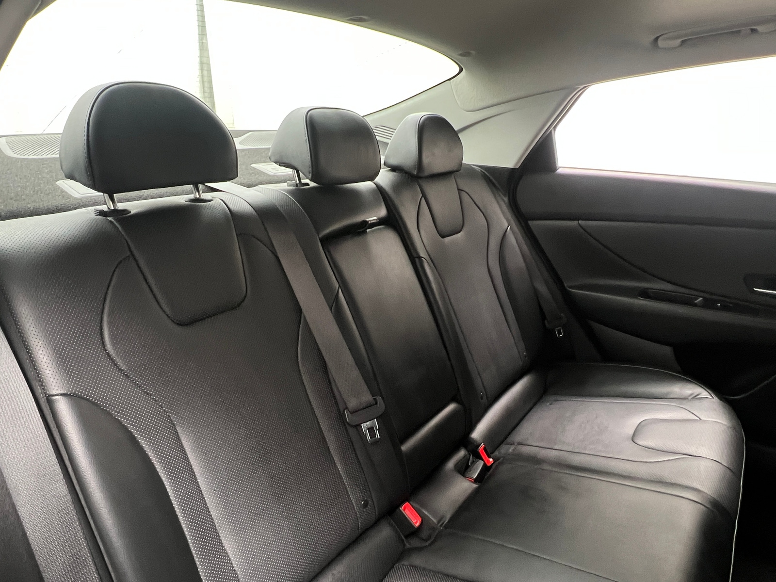 Thumbnail: 2023 Hyundai Elantra - 5