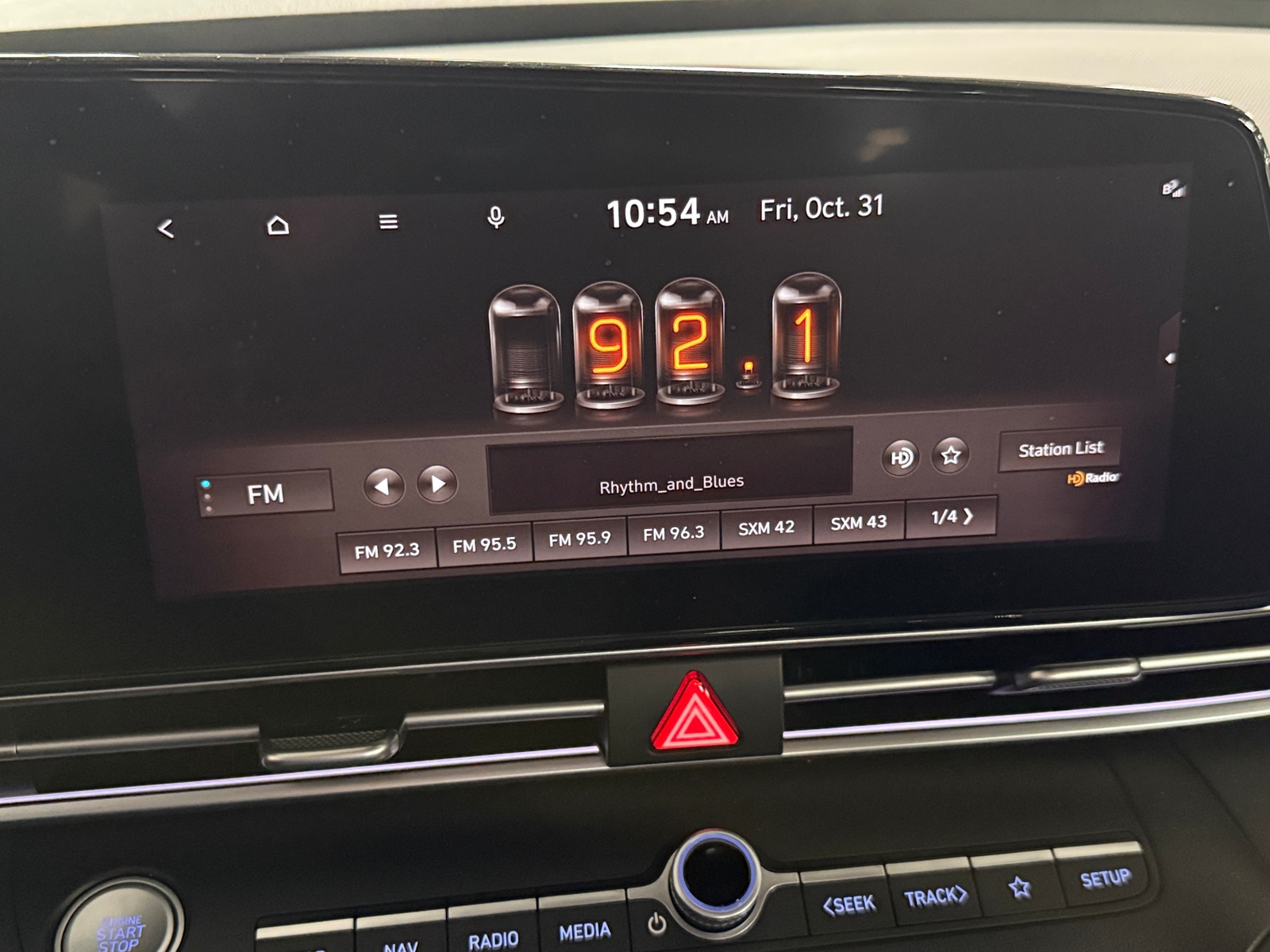 Thumbnail: 2023 Hyundai Elantra - 3