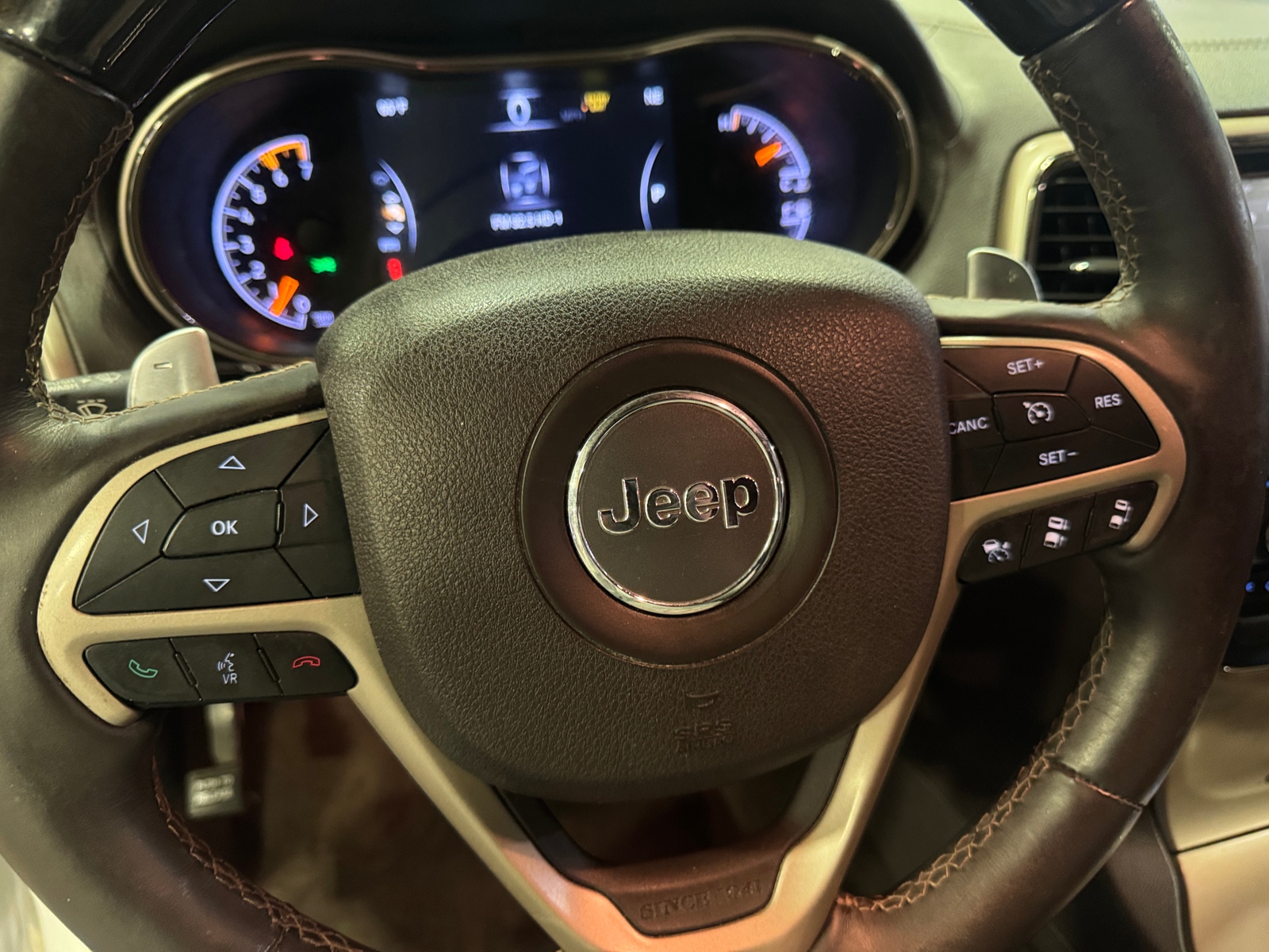 Thumbnail: 2014 Jeep Grand Cherokee - 4