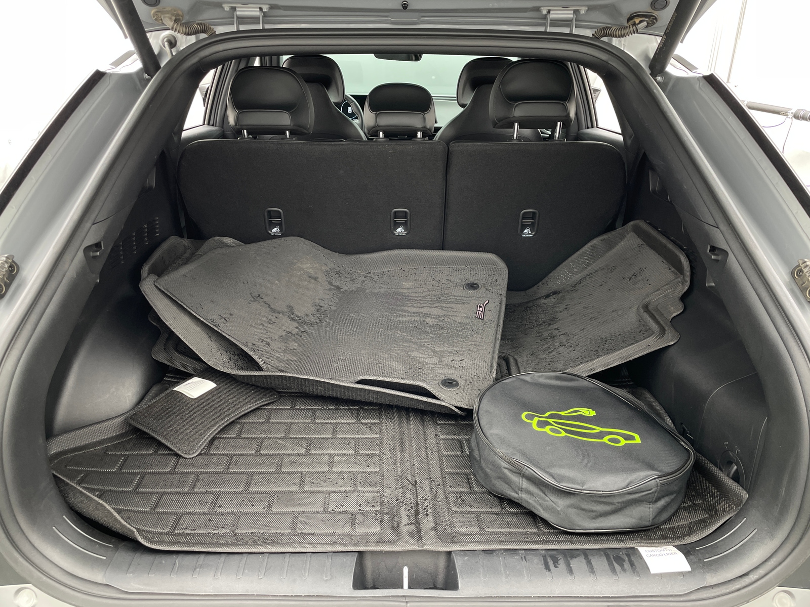 Thumbnail: 2022 Kia EV6 - 6