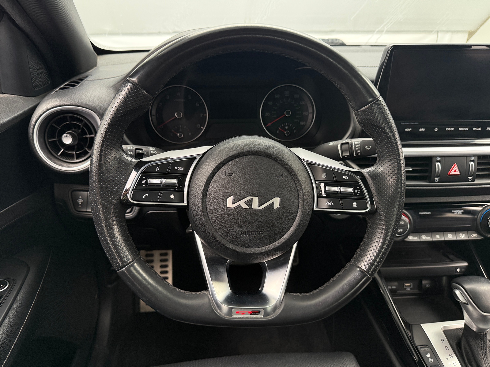 Thumbnail: 2023 Kia Forte - 4