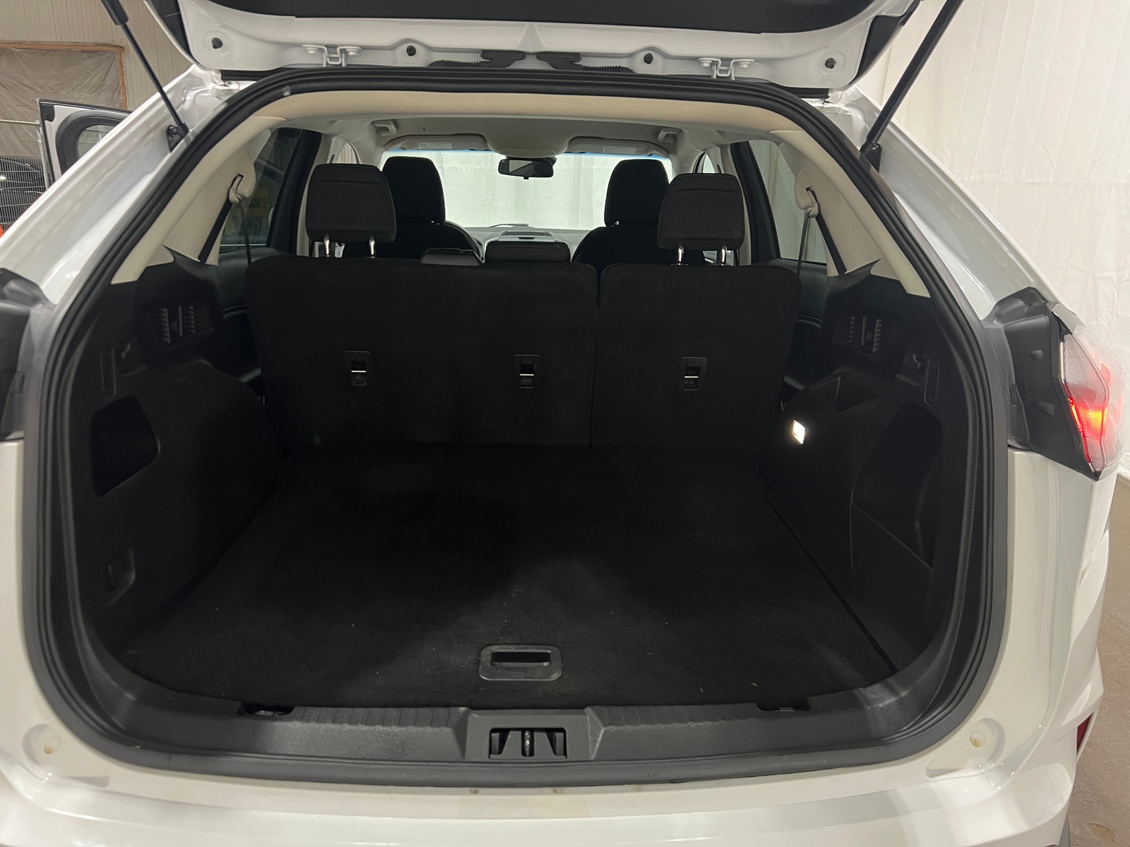 Thumbnail: 2020 Ford Edge - 7