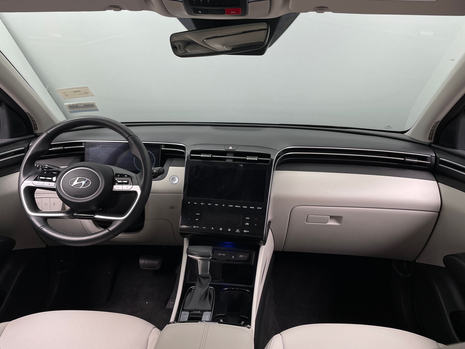 Thumbnail: 2024 Hyundai Tucson - 3