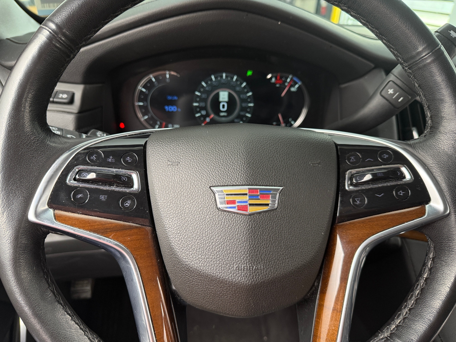 Thumbnail: 2020 Cadillac Escalade - 4