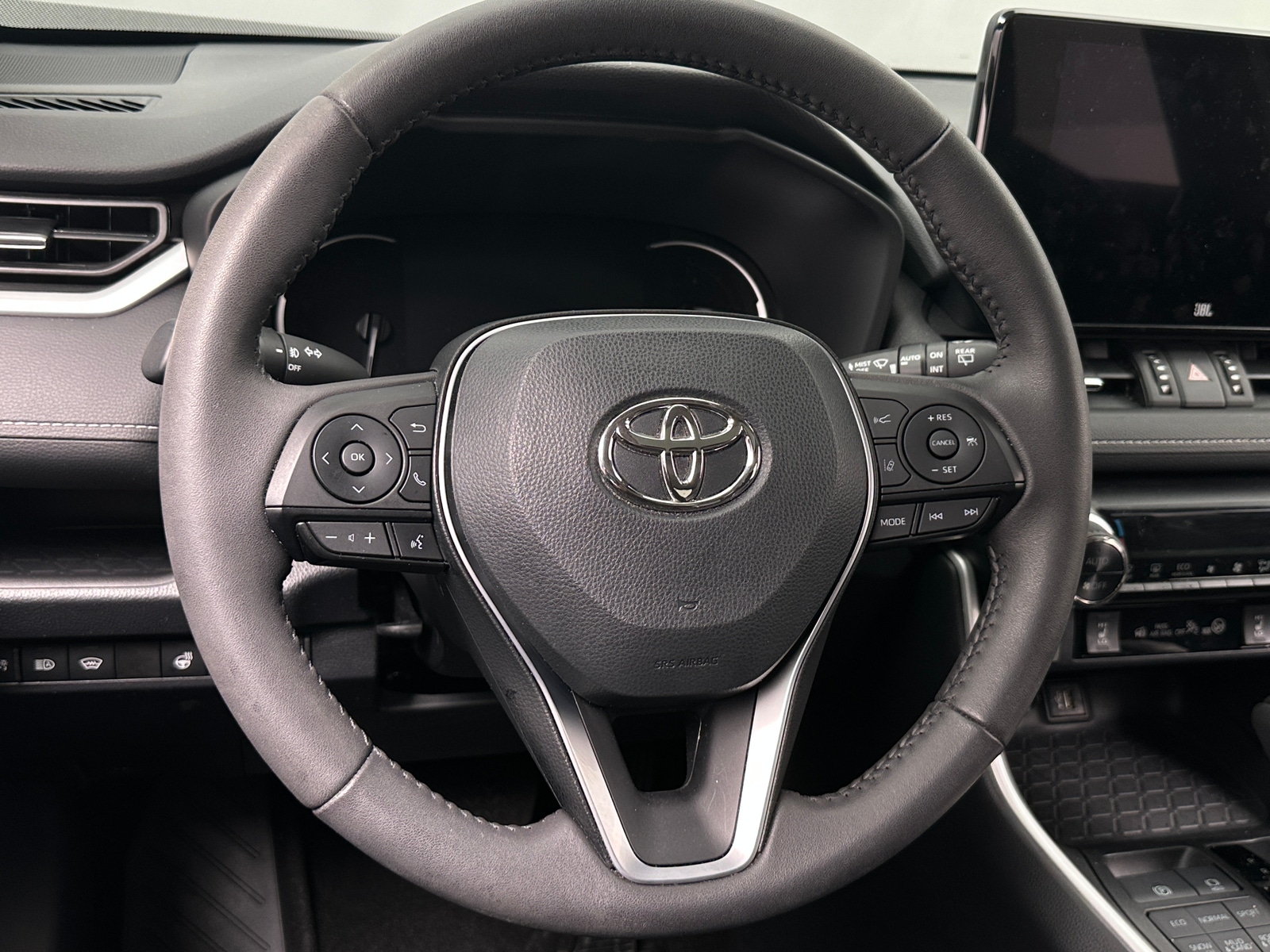 Thumbnail: 2023 Toyota RAV4 - 4