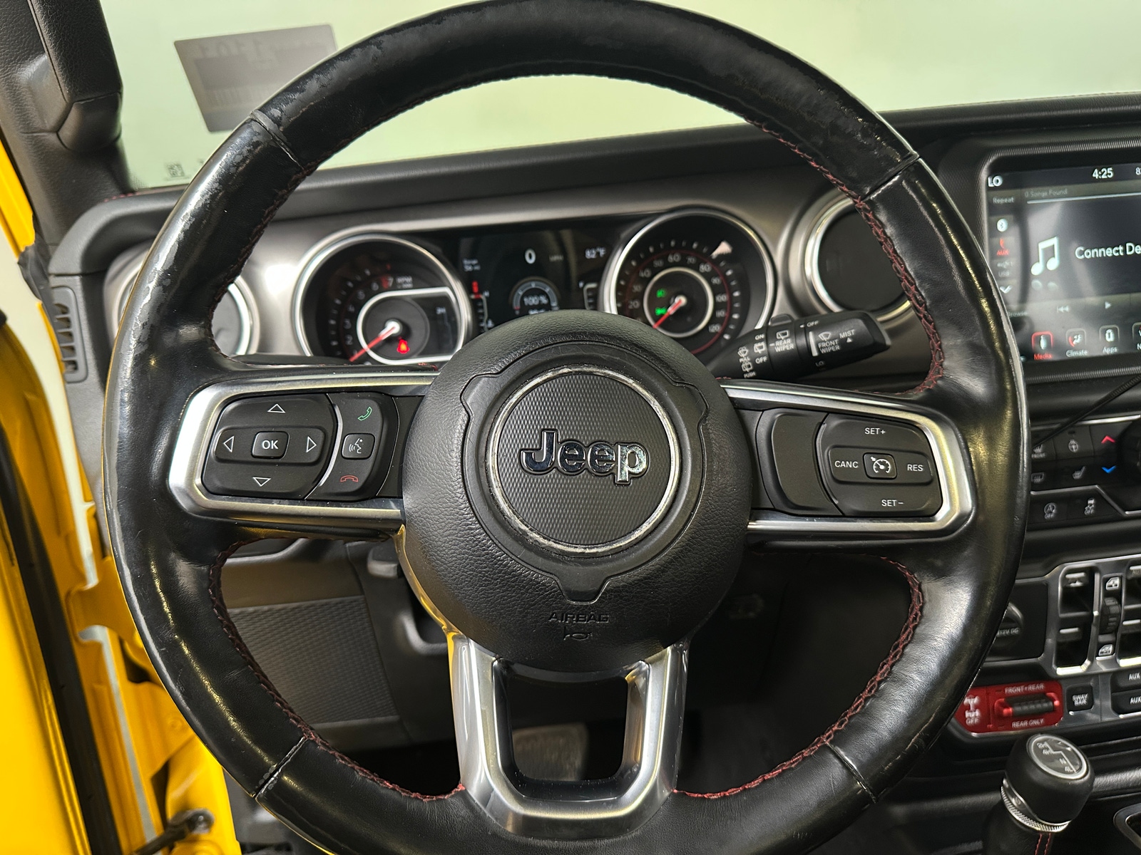 Thumbnail: 2019 Jeep Wrangler - 5