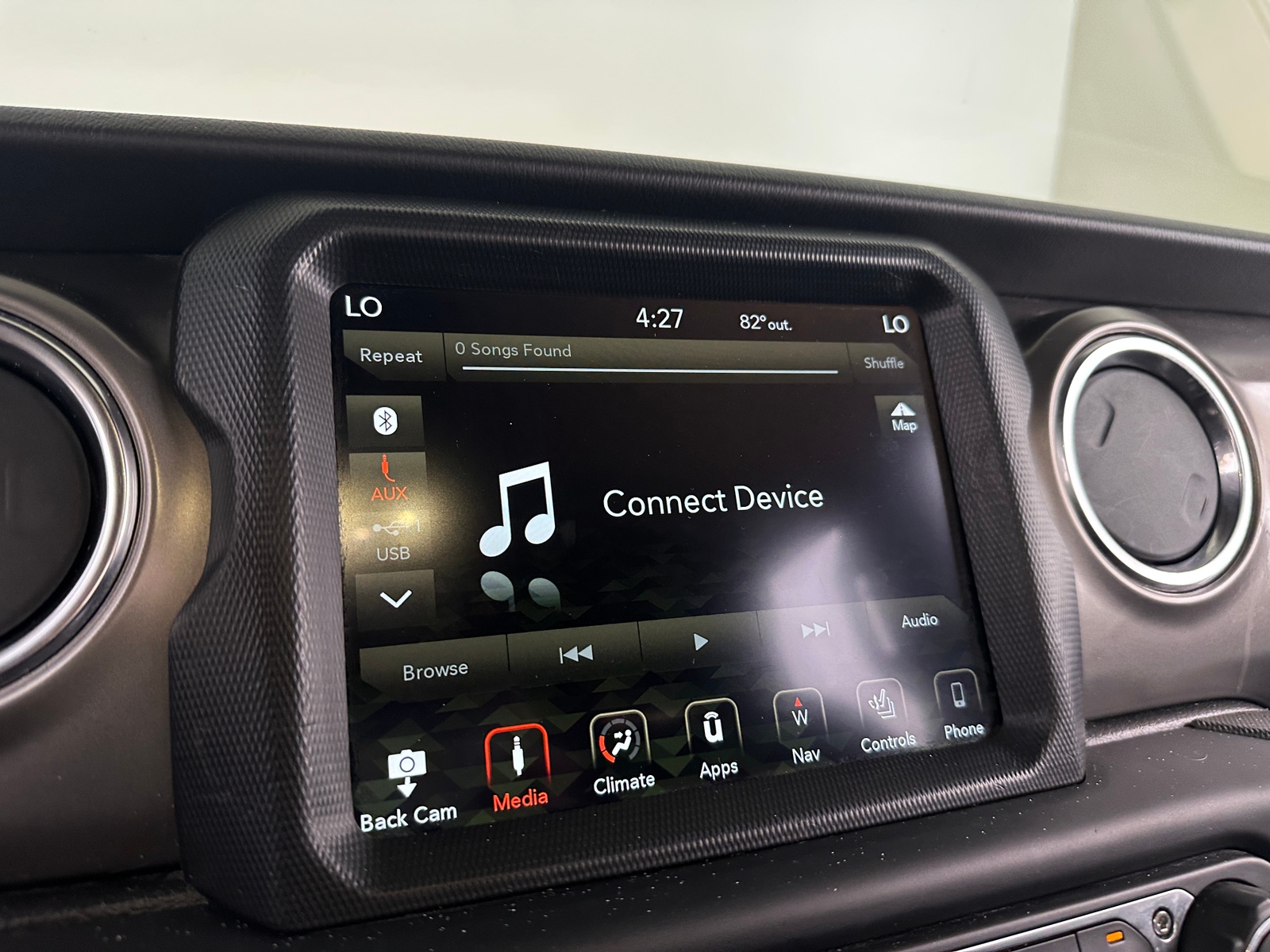 Thumbnail: 2019 Jeep Wrangler - 4