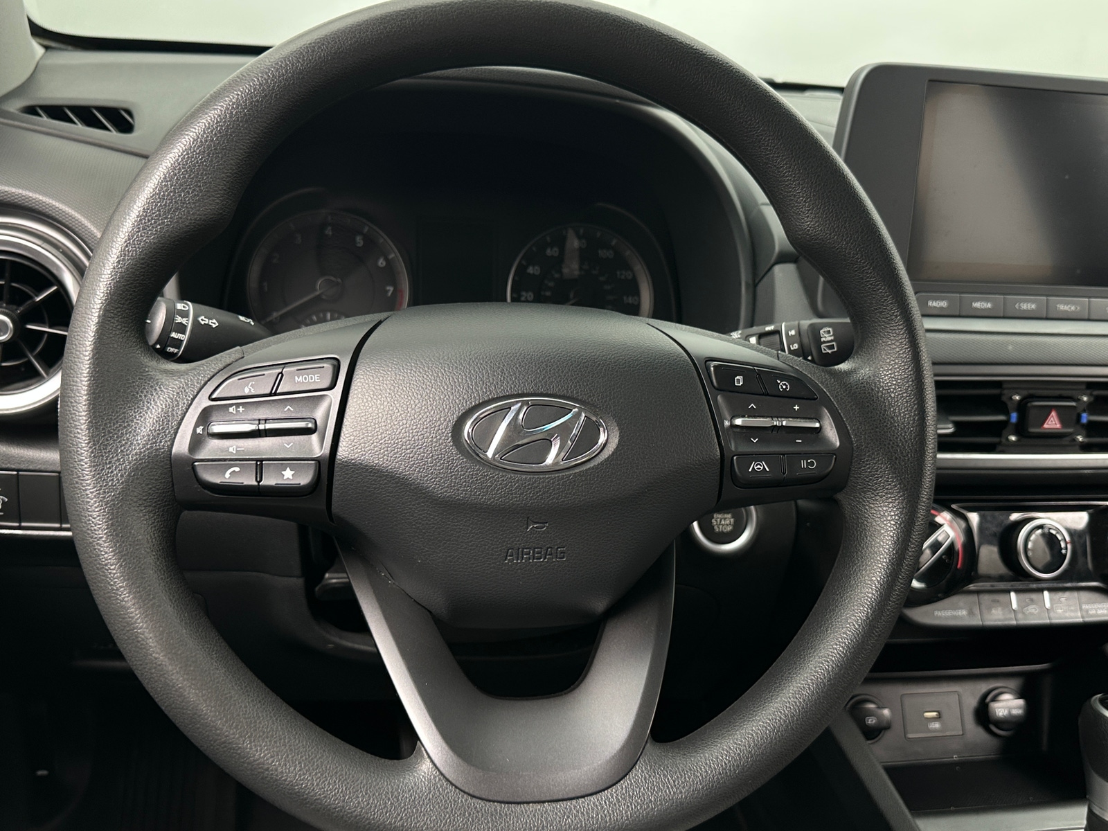 Thumbnail: 2022 Hyundai Kona - 5