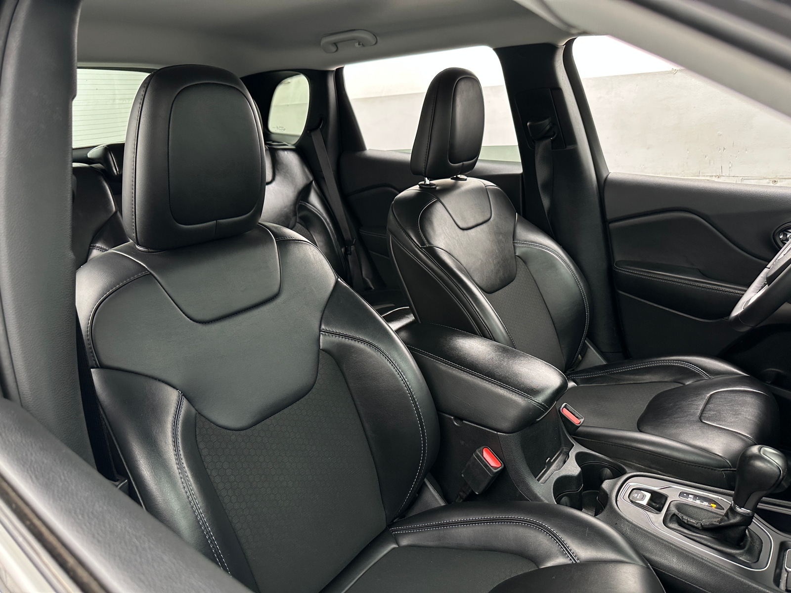 Thumbnail: 2020 Jeep Cherokee - 2