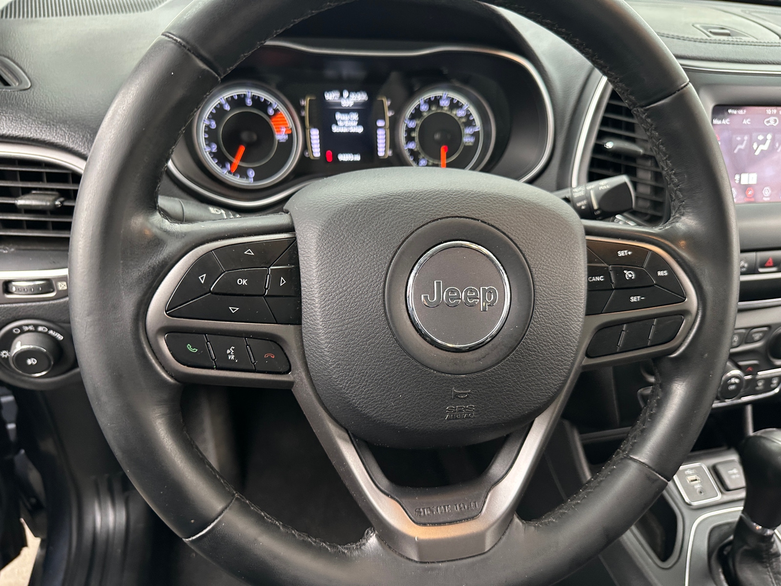 Thumbnail: 2020 Jeep Cherokee - 5