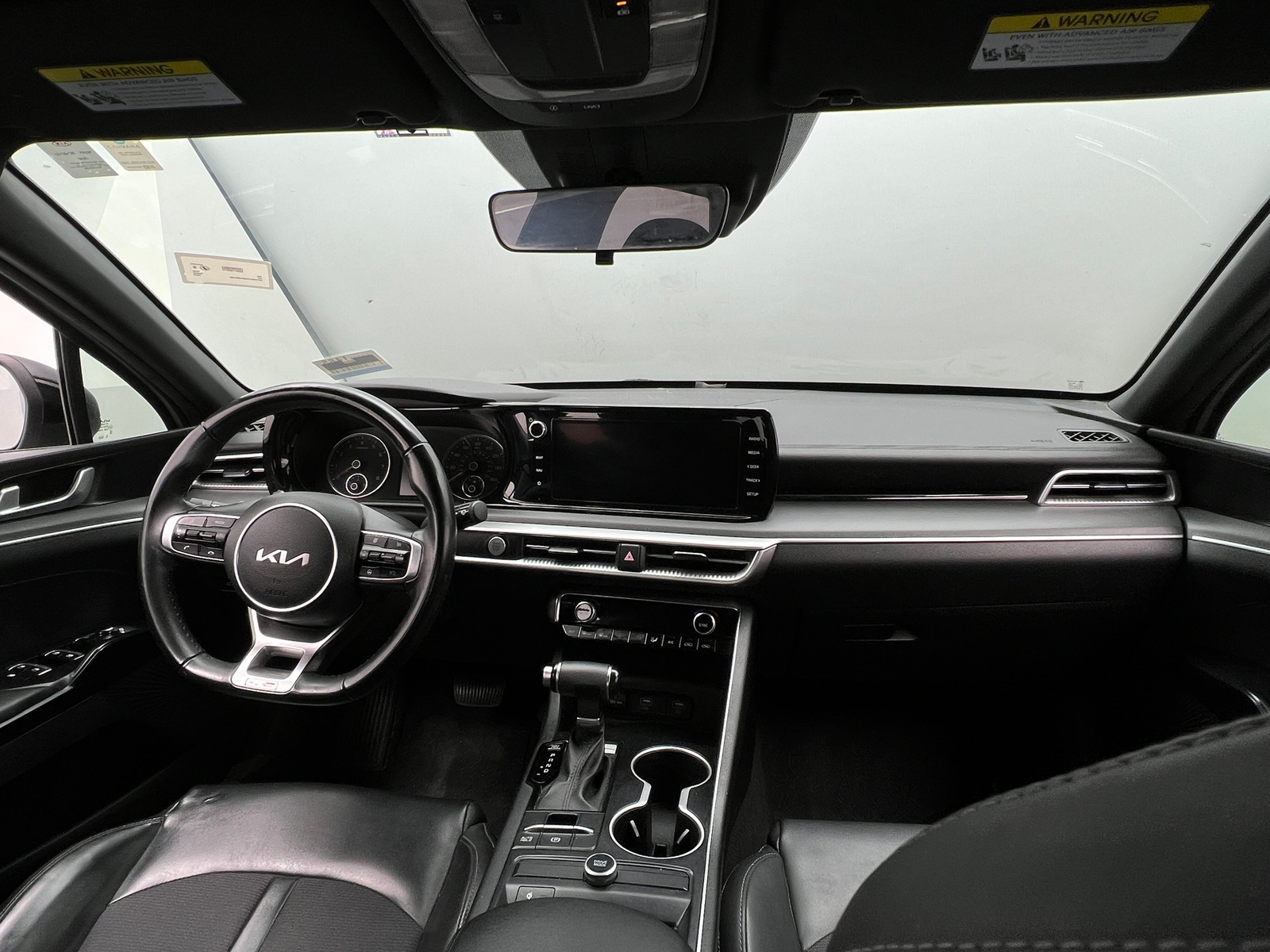 Thumbnail: 2022 Kia K5 - 3