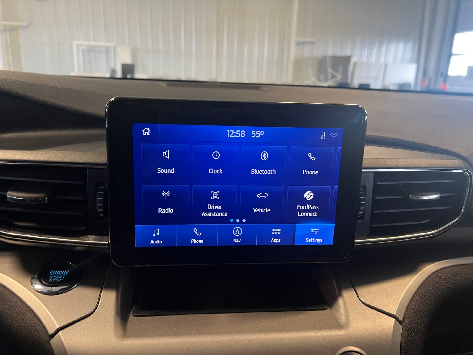 Thumbnail: 2022 Ford Explorer - 4