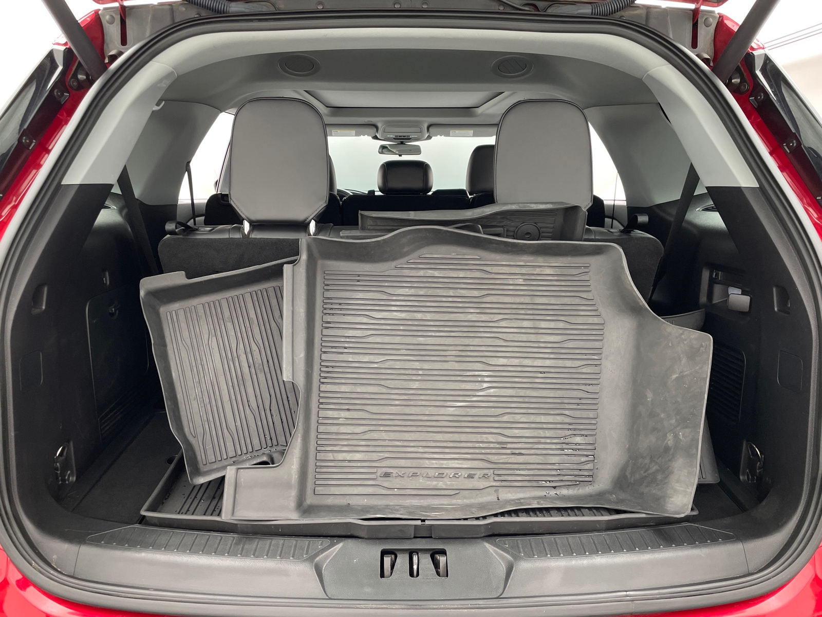 Thumbnail: 2022 Ford Explorer - 7