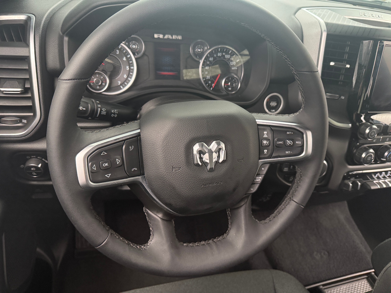 Thumbnail: 2025 RAM 1500 - 5