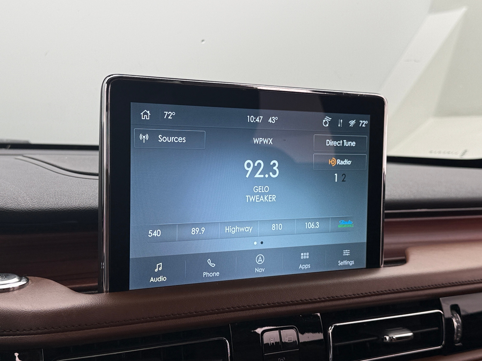 Thumbnail: 2023 Lincoln Aviator - 3