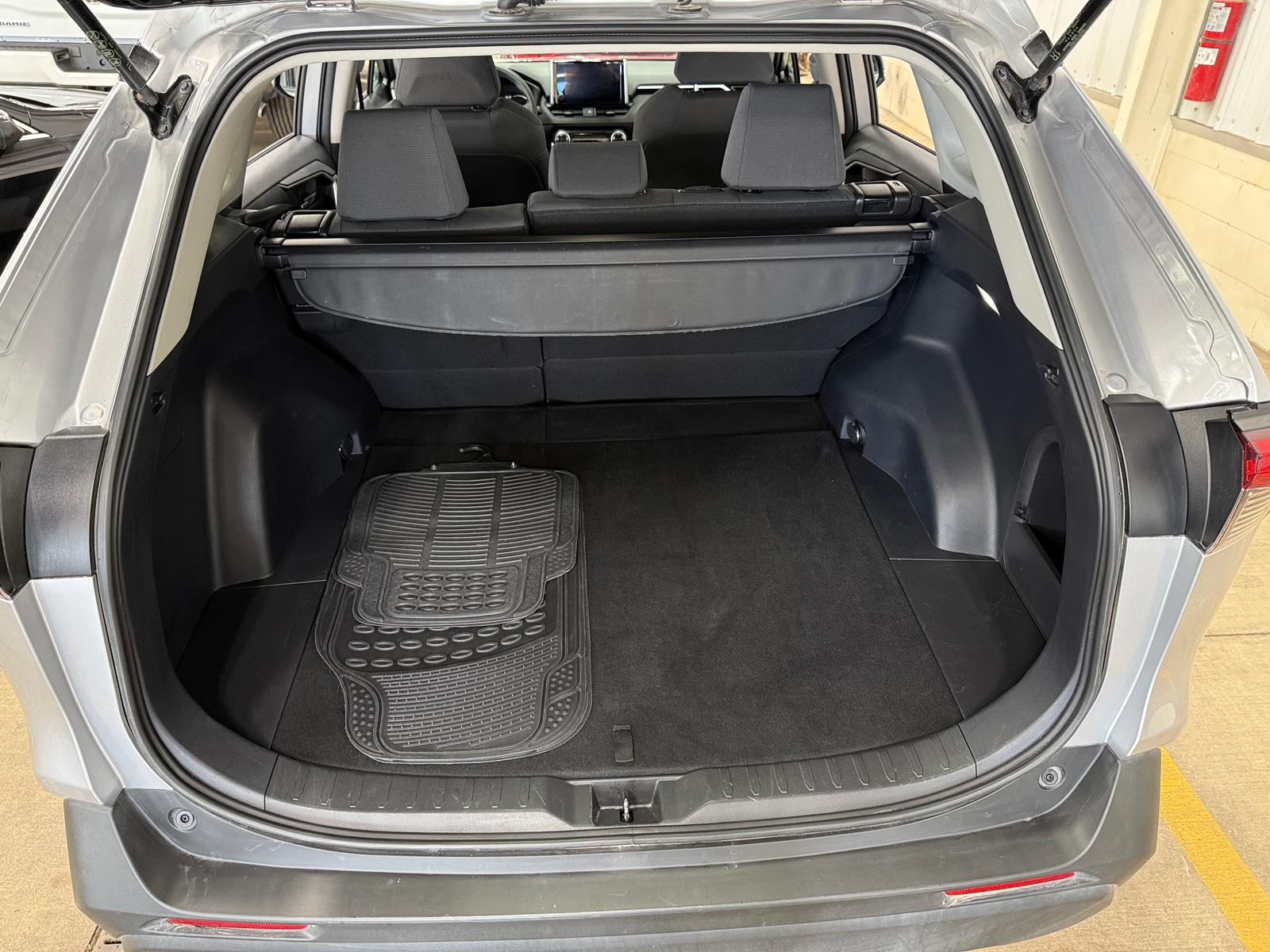 Thumbnail: 2025 Toyota RAV4 - 7