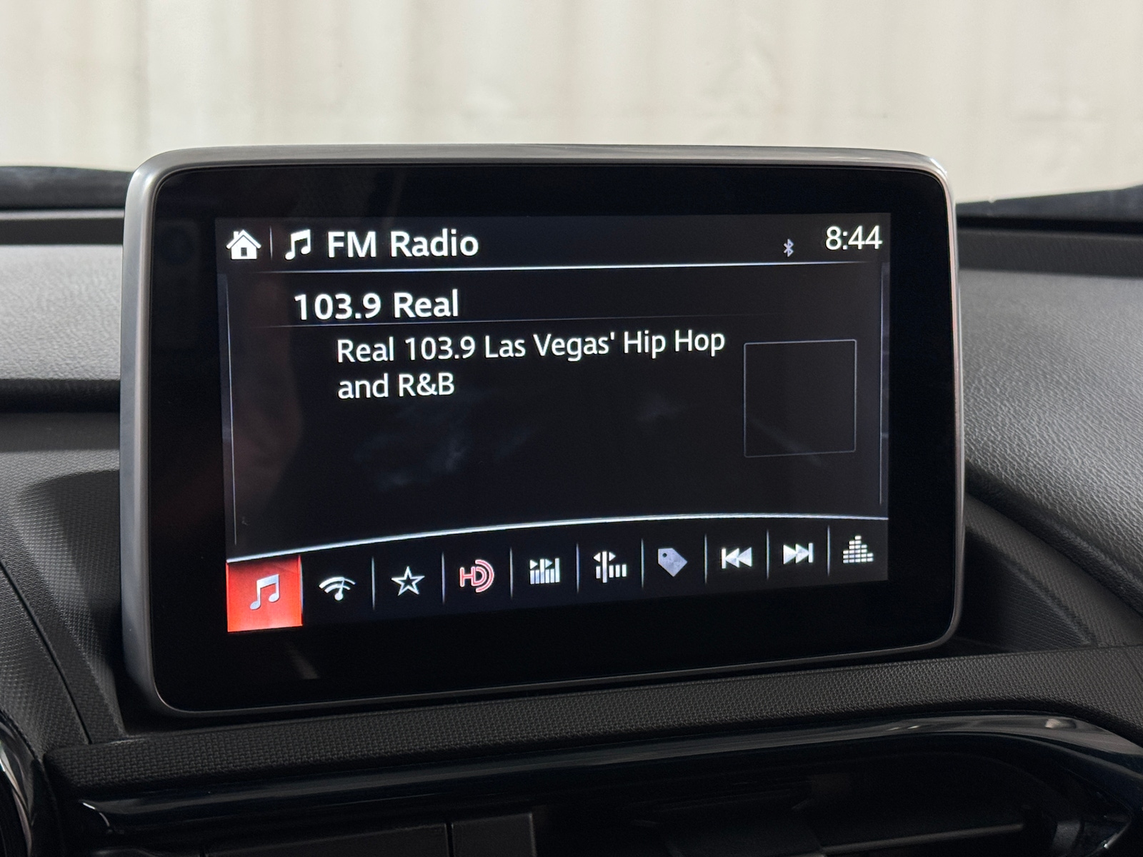 Thumbnail: 2016 Mazda MX-5 Miata - 4