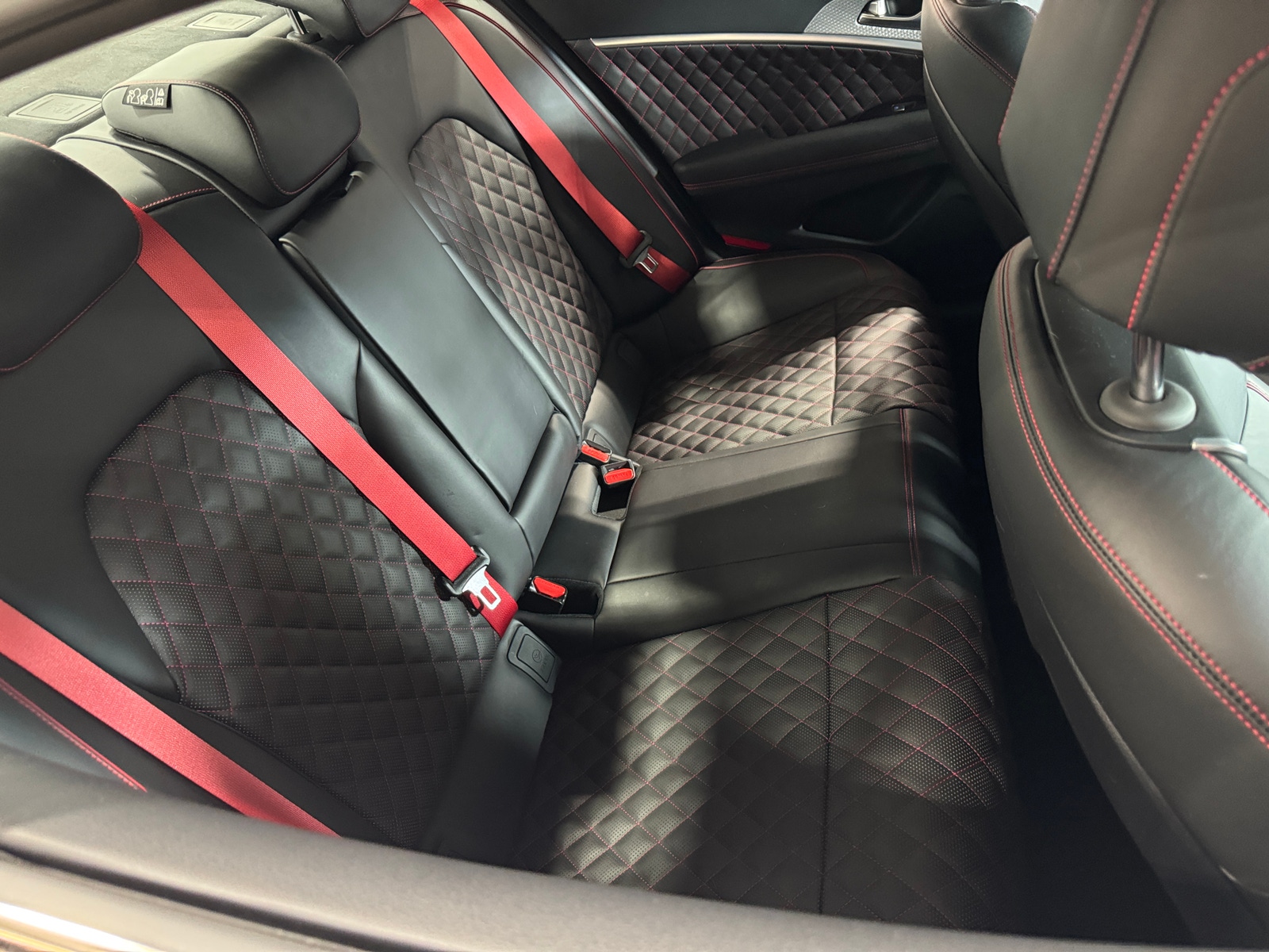 Thumbnail: 2022 Genesis G70 - 5