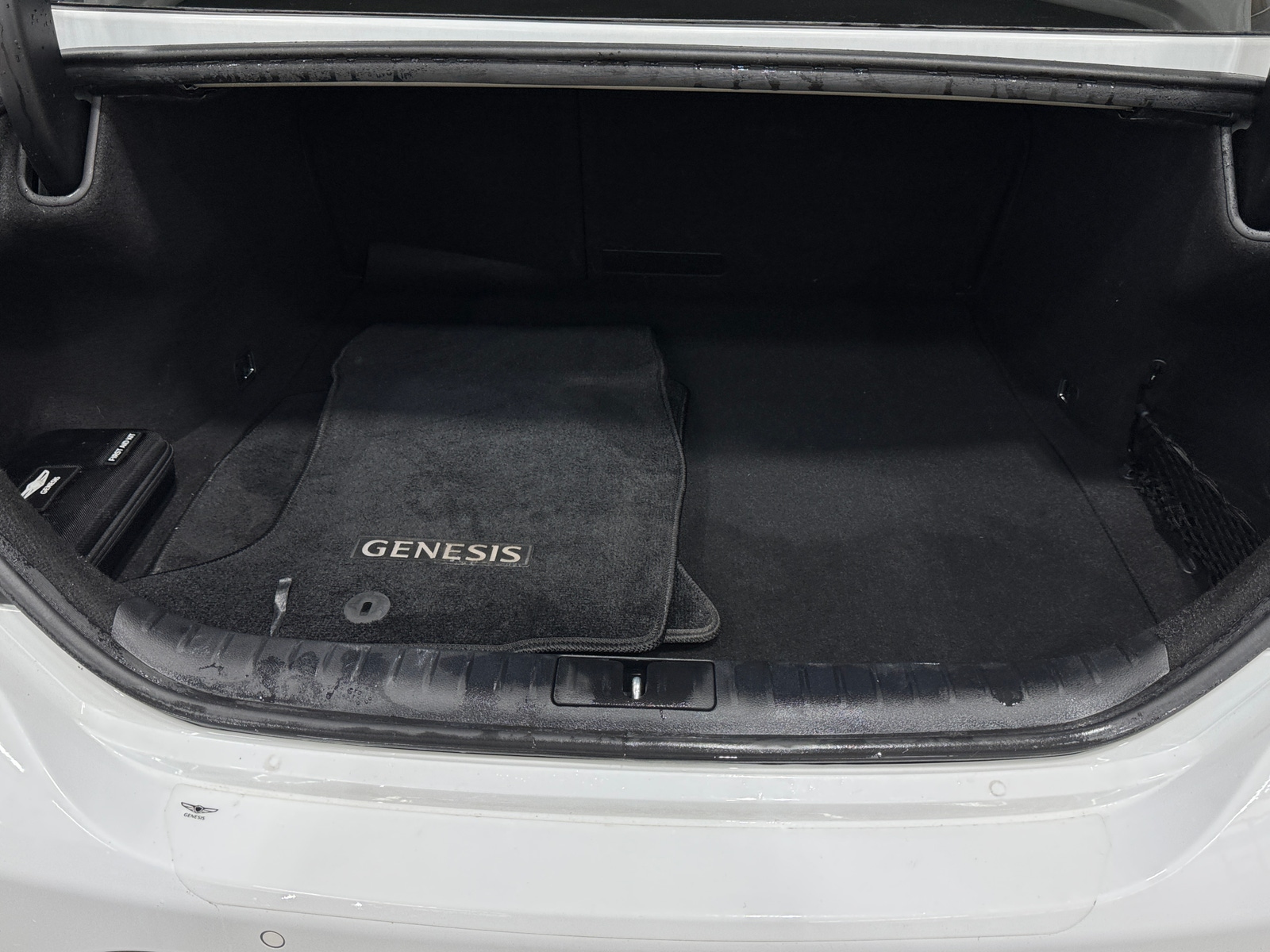 Thumbnail: 2022 Genesis G70 - 6