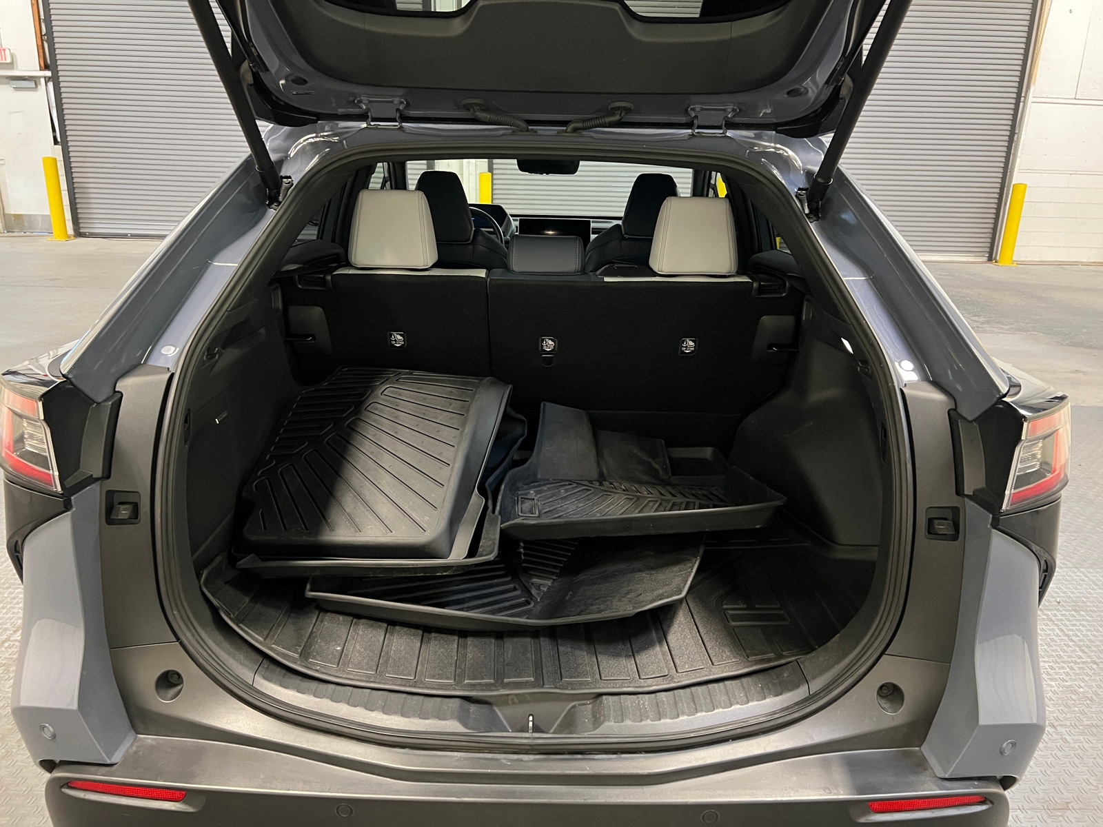 Thumbnail: 2023 Subaru Solterra - 6