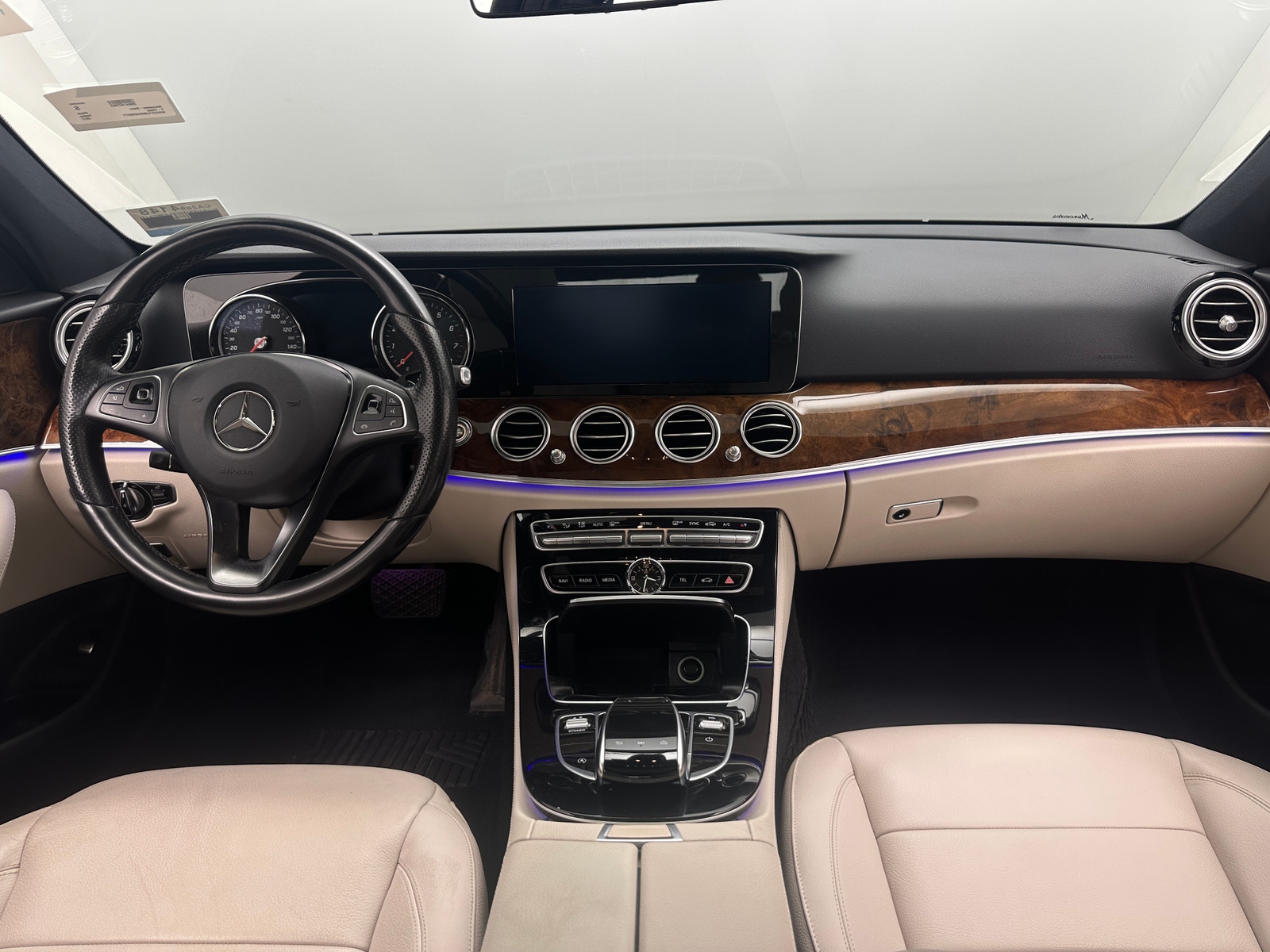 Thumbnail: 2017 Mercedes-Benz E-Class - 2