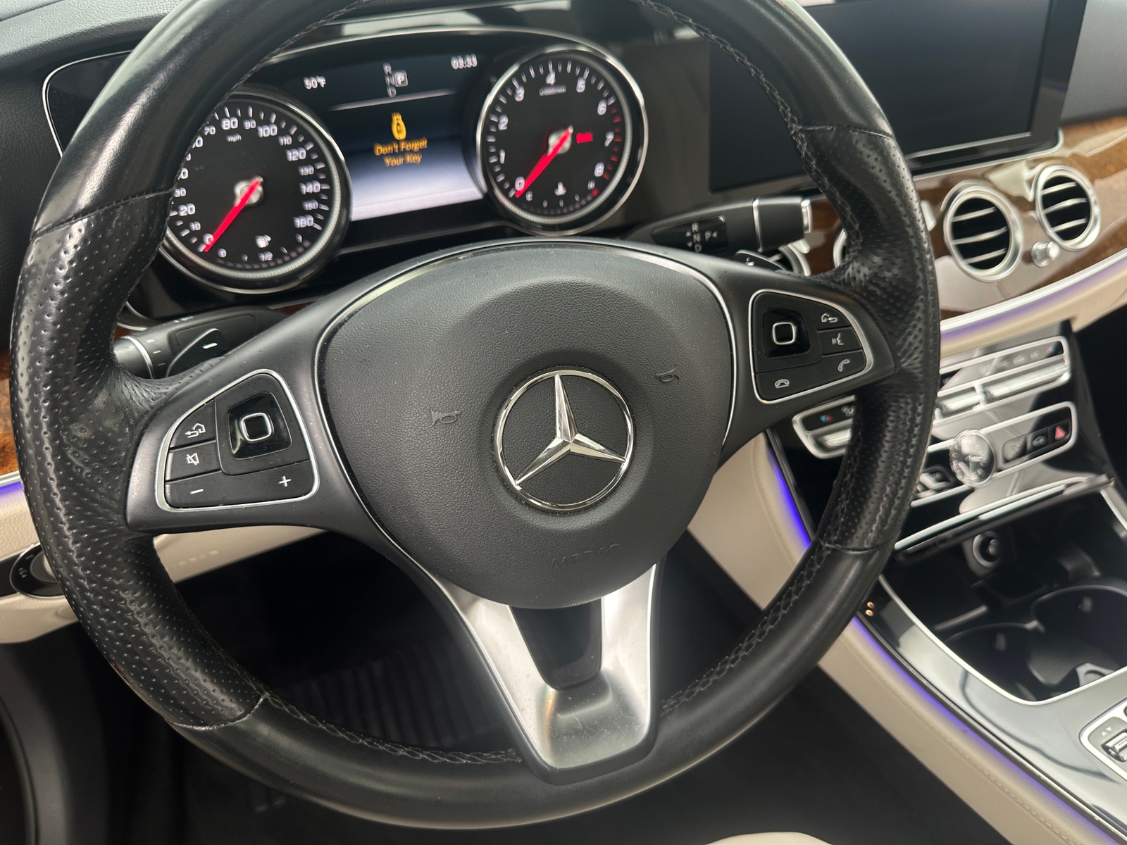 Thumbnail: 2017 Mercedes-Benz E-Class - 4