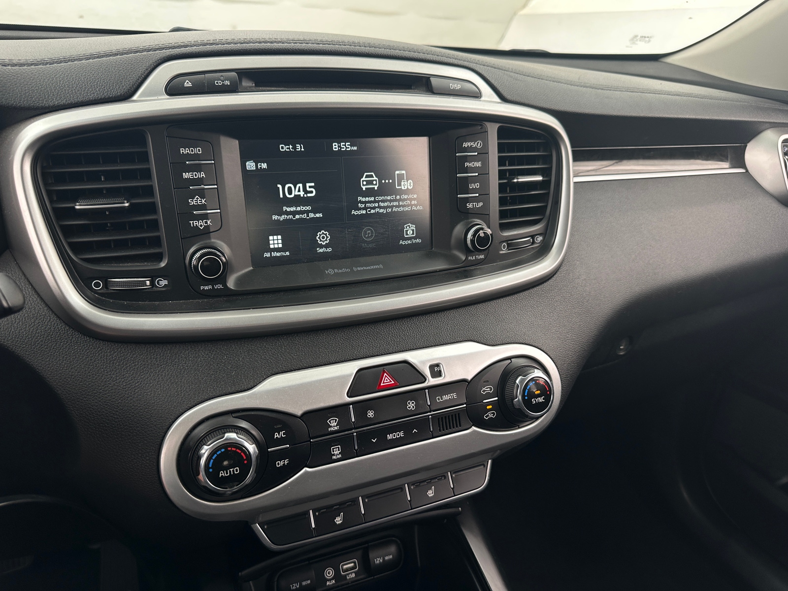 Thumbnail: 2017 Kia Sorento - 4