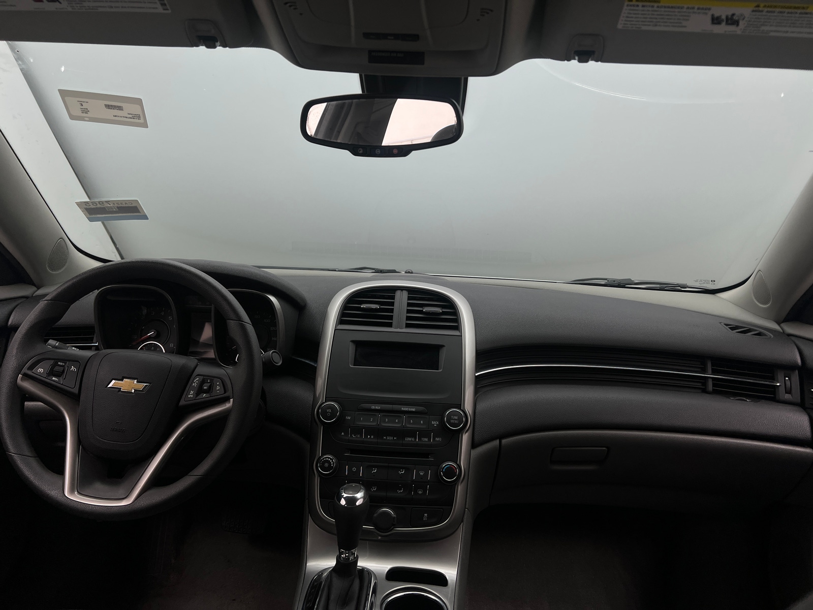 Thumbnail: 2015 Chevrolet Malibu - 3