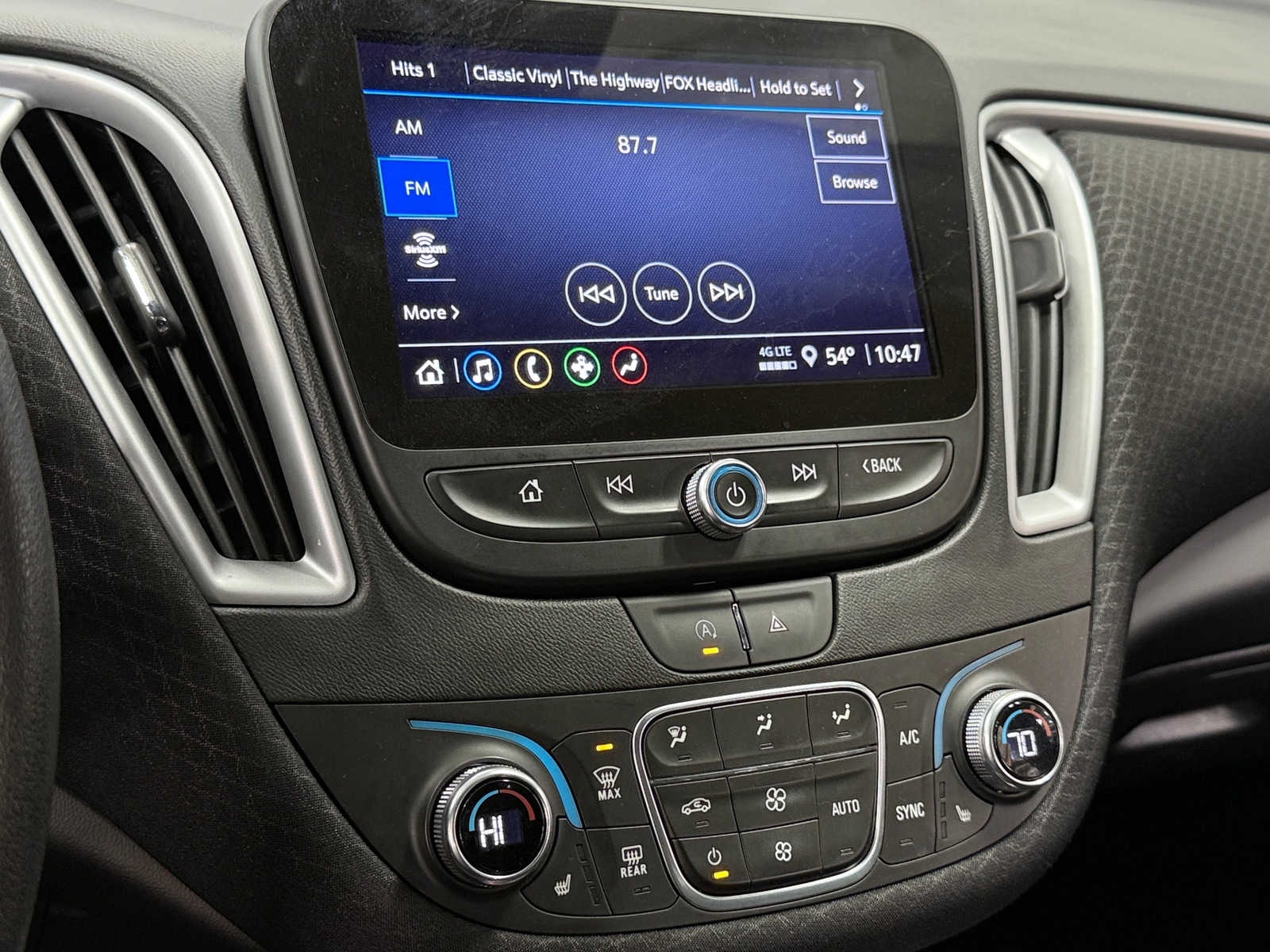 Thumbnail: 2024 Chevrolet Malibu - 4