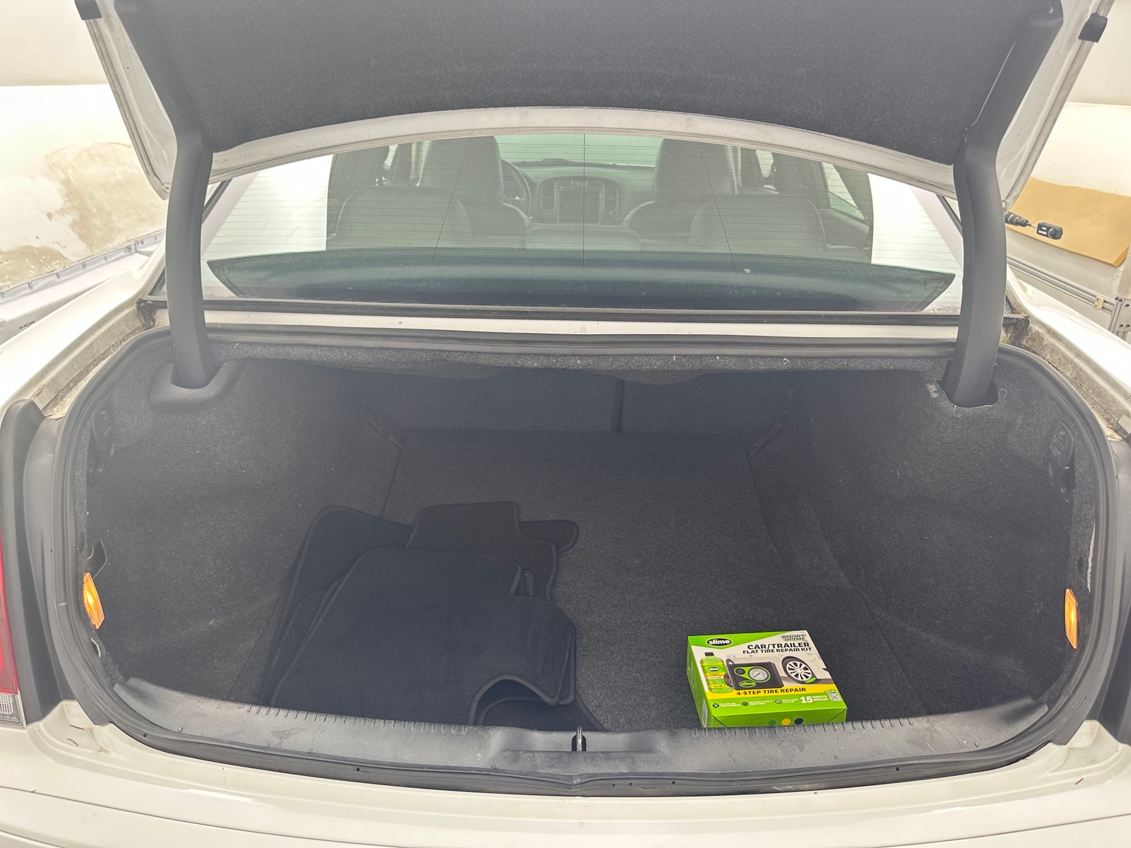 Thumbnail: 2018 Chrysler 300 - 6