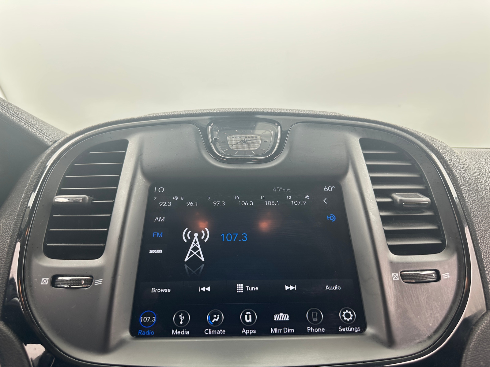 Thumbnail: 2018 Chrysler 300 - 3