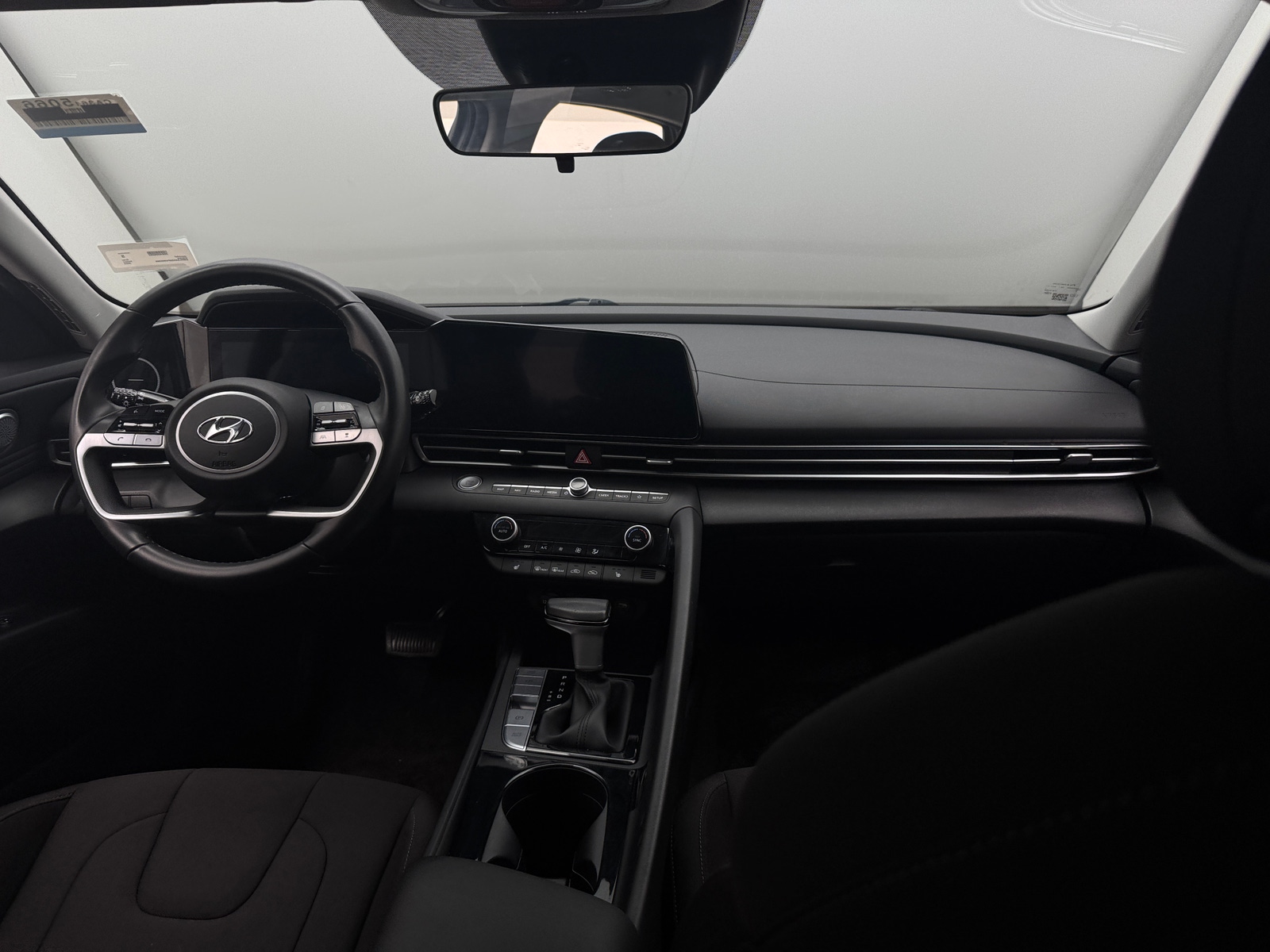 Thumbnail: 2023 Hyundai Elantra - 3