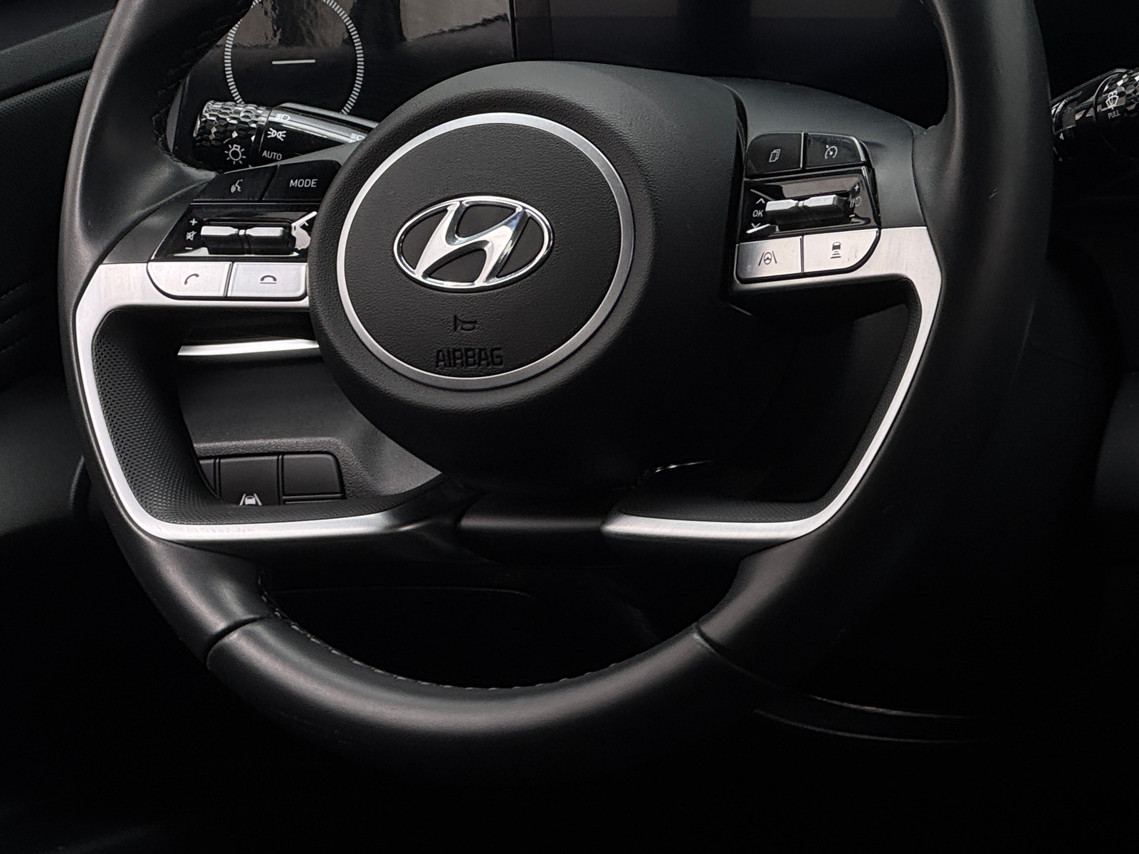 Thumbnail: 2023 Hyundai Elantra - 5