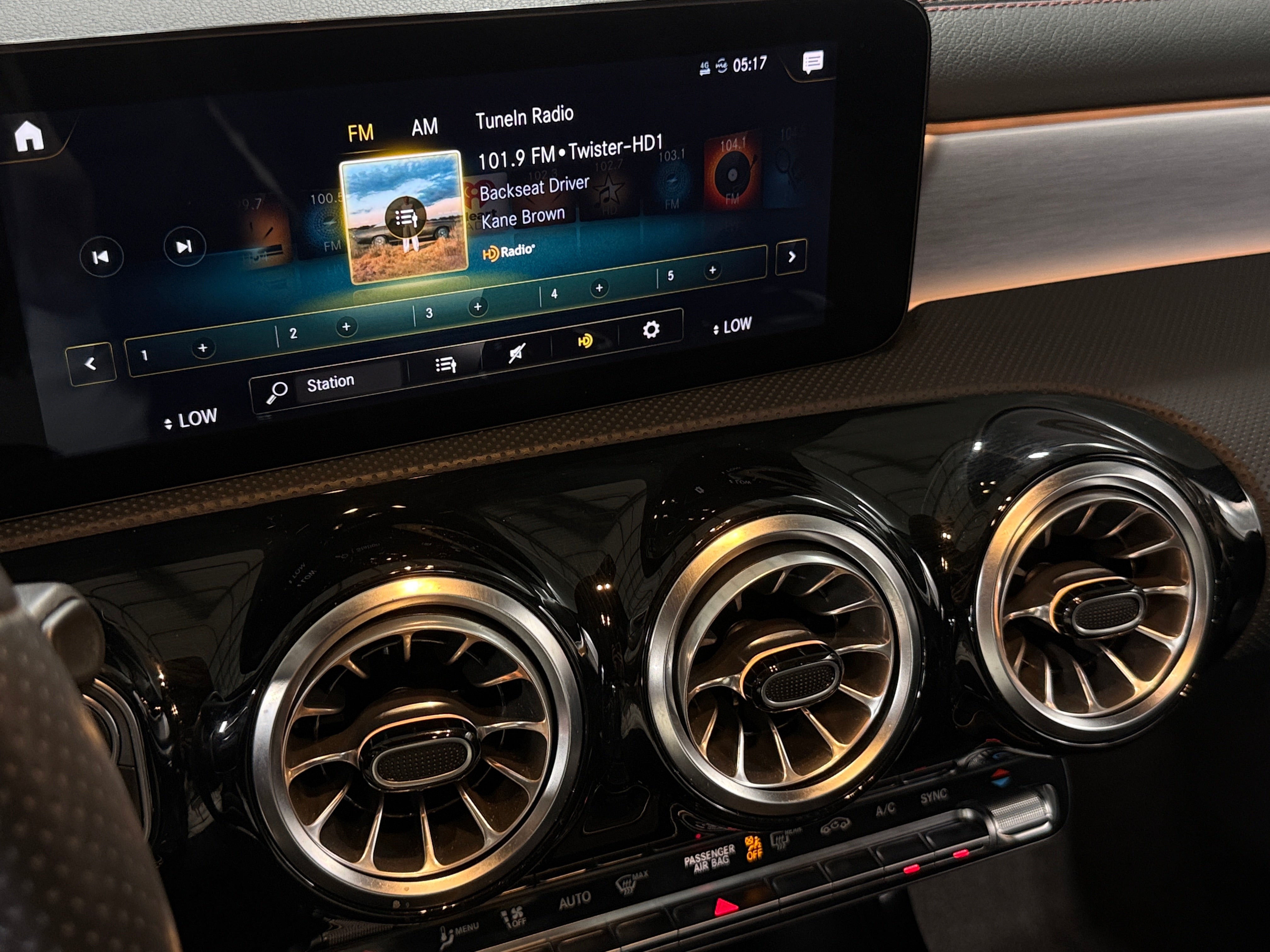 2022 Mercedes-Benz CLA