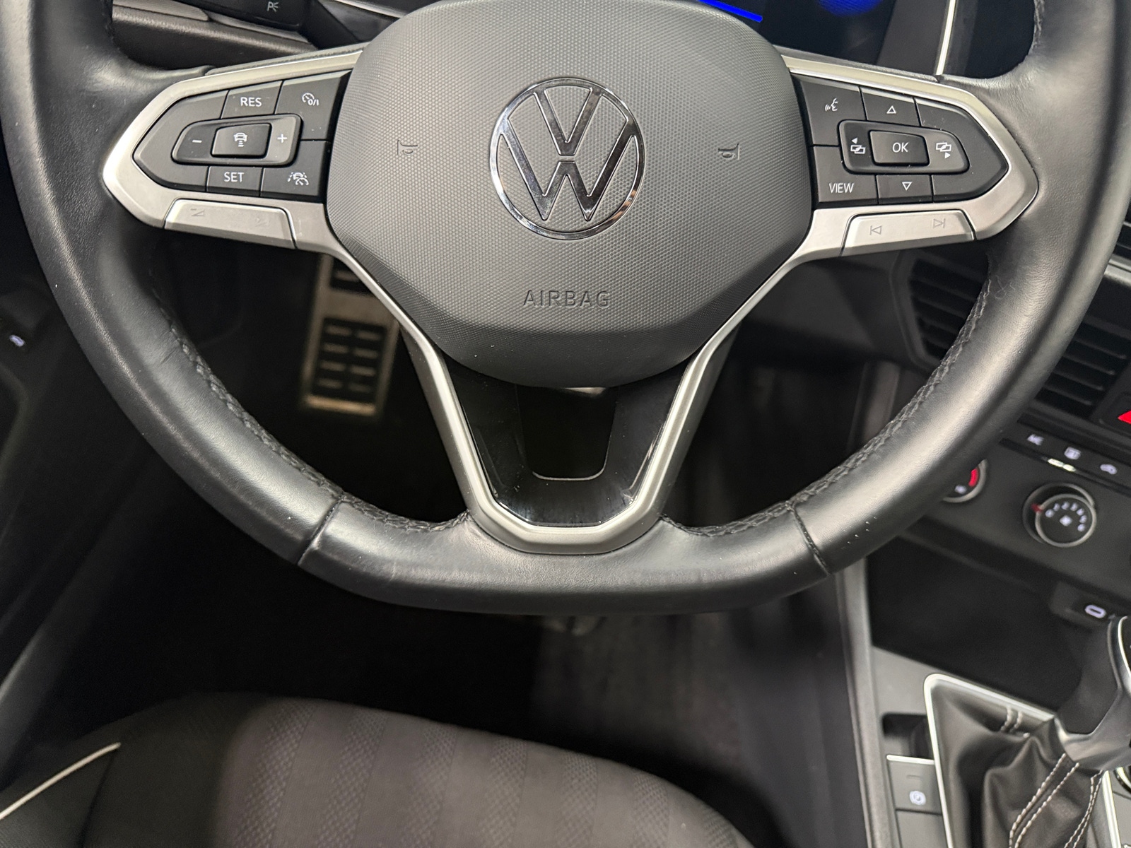 Thumbnail: 2023 Volkswagen Jetta - 5