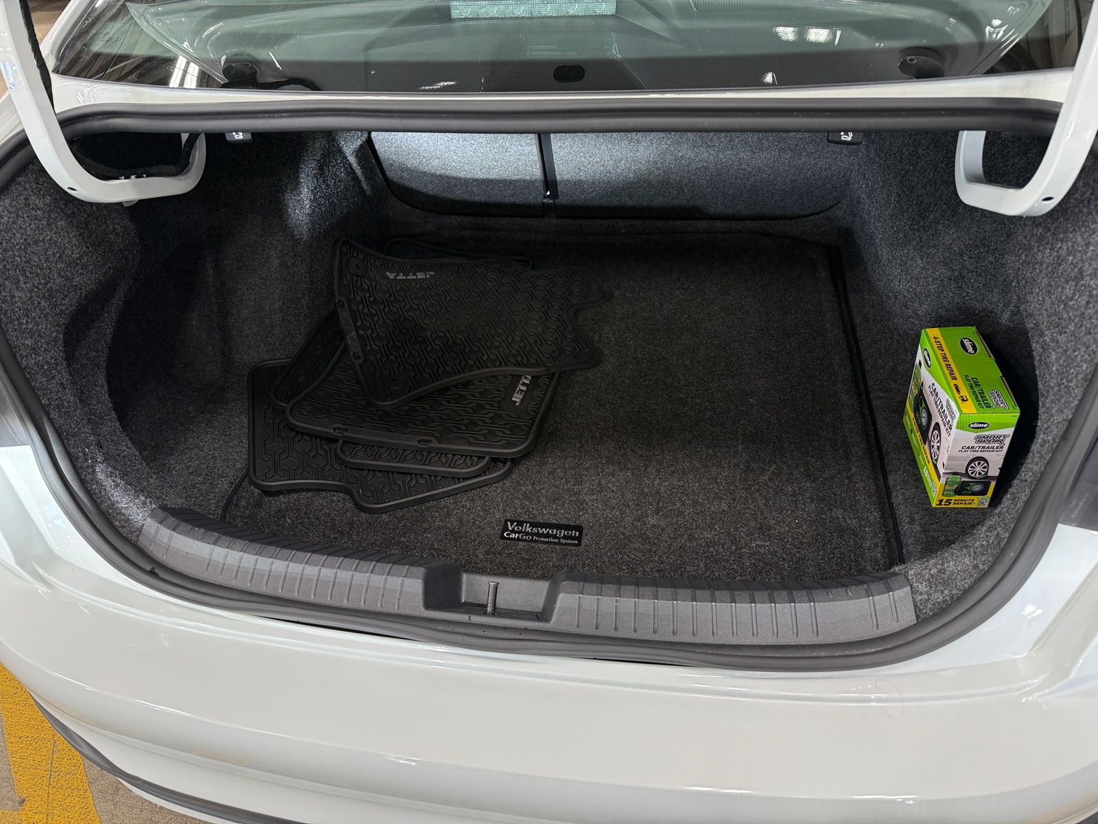 Thumbnail: 2023 Volkswagen Jetta - 7