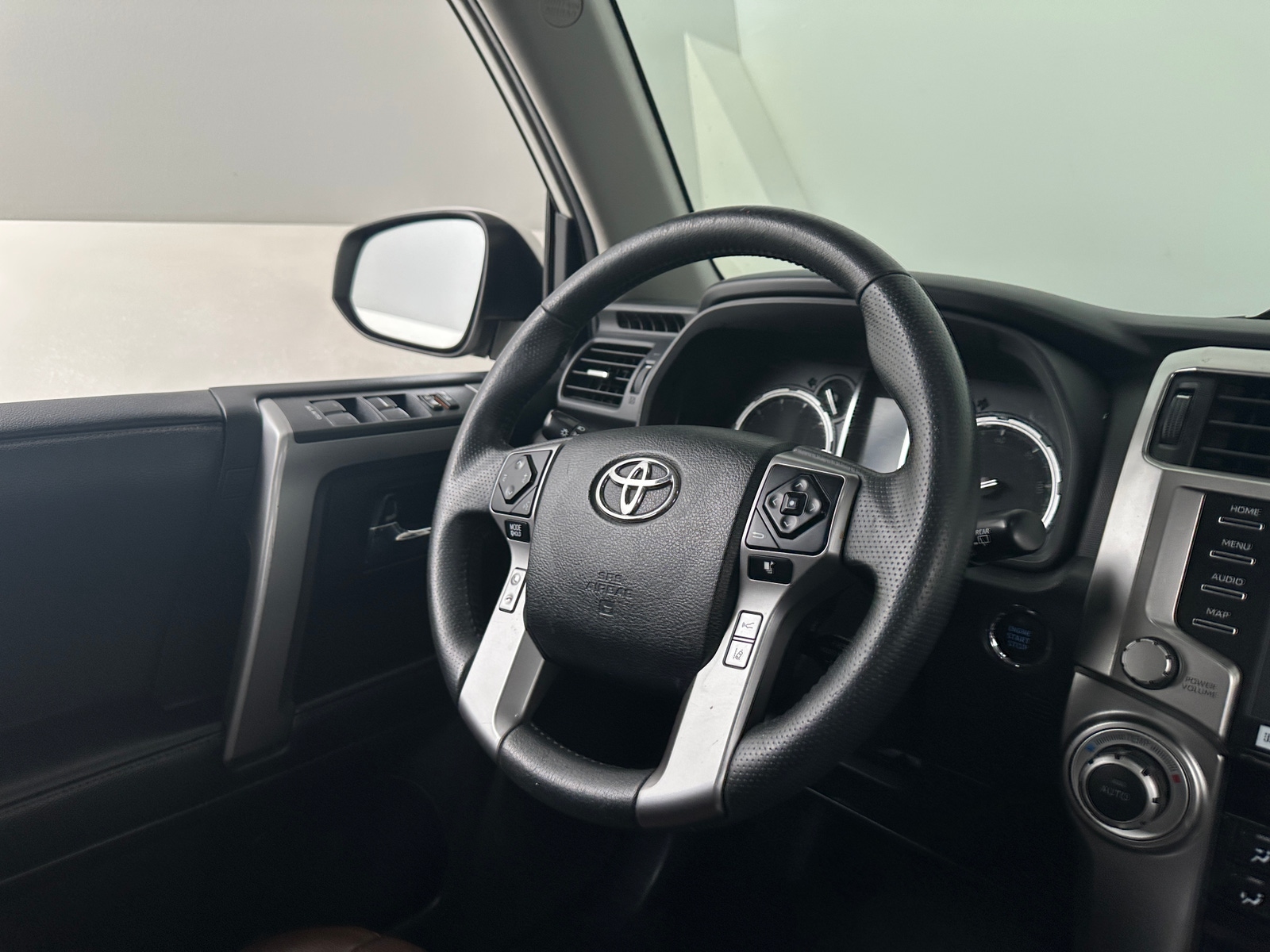 Thumbnail: 2020 Toyota 4Runner - 4